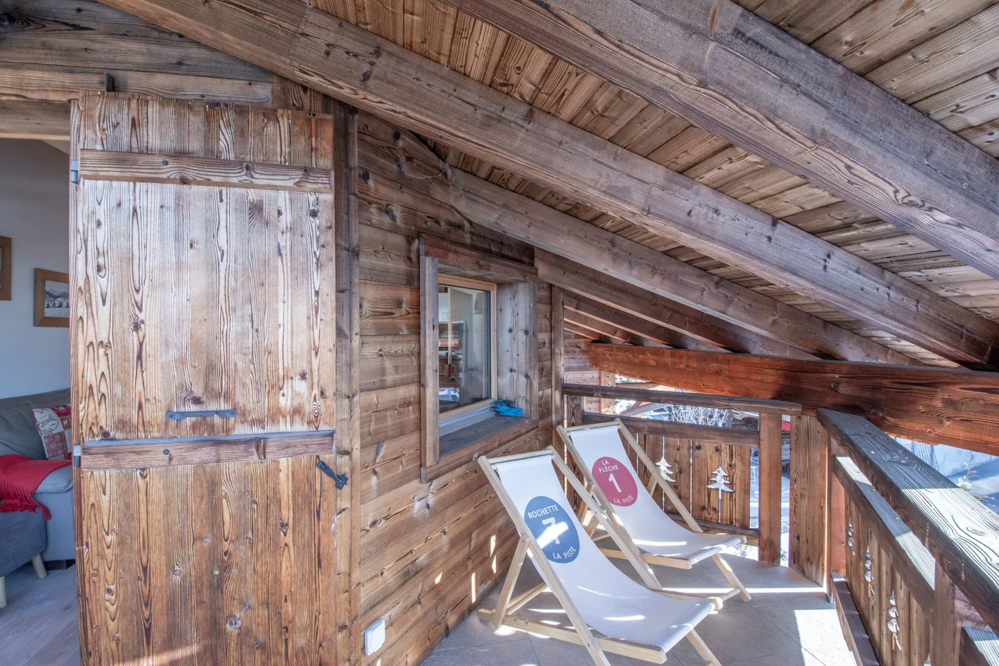 Charmant Appartement Duplex à Villars - Photo 2 sur 9