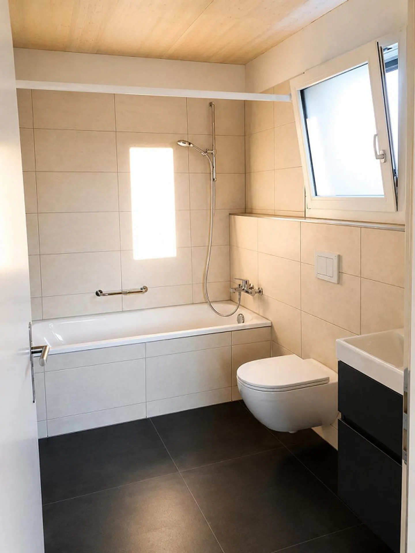 Appartement penthouse élégant avec vue à Buchthalen - Photo 5 sur 6