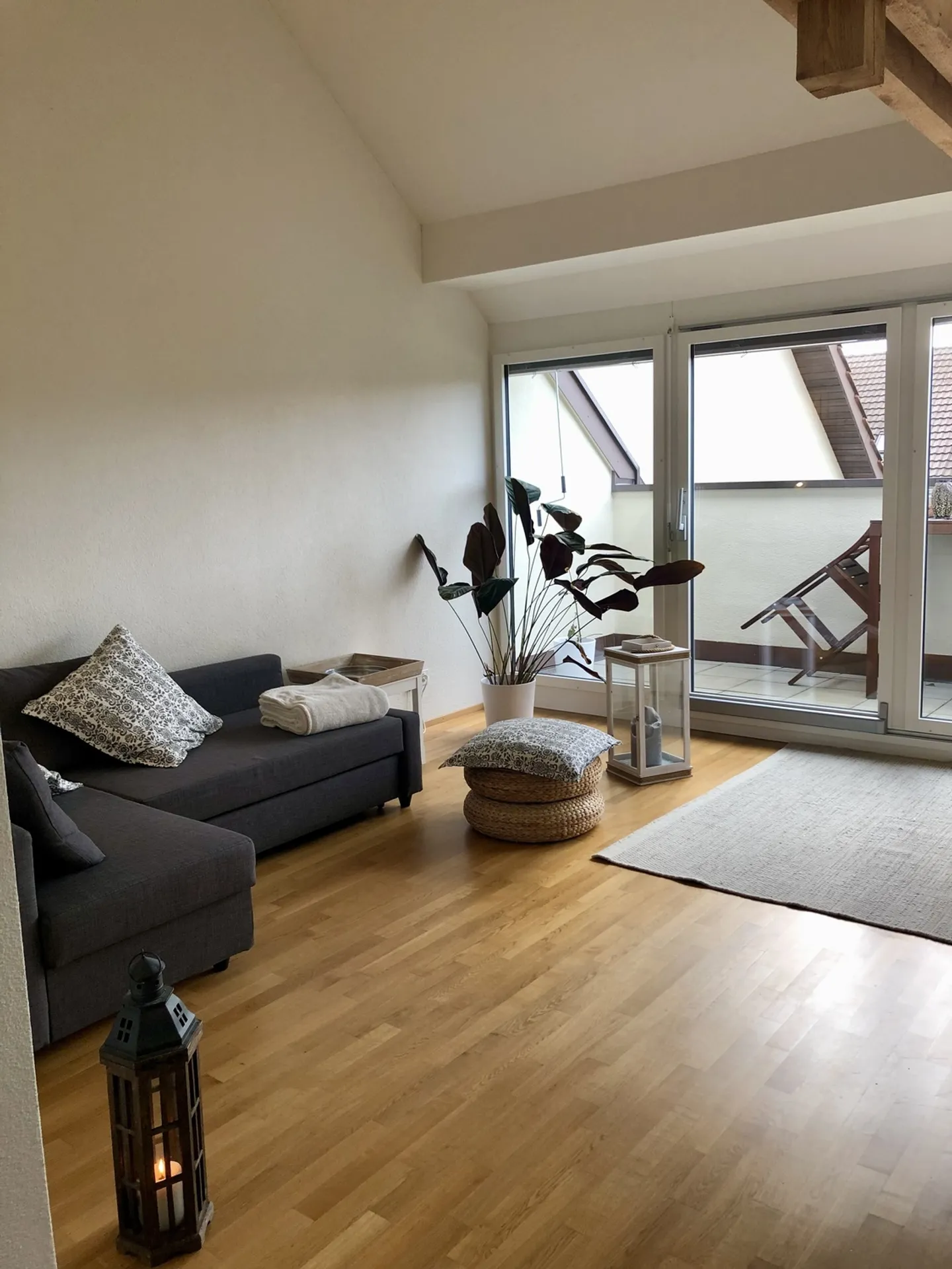 APPARTEMENT 2½ PIÈCES À WINTERTHUR, MEUBLÉ, TEMPORAIRE - Photo 1 sur 7