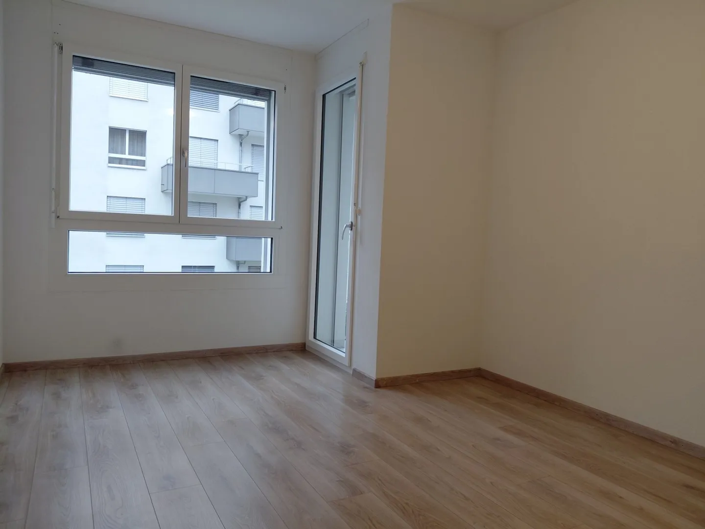 For sale - 4.5 room apartment - 125m2 - 2nd floor - Photo 9 of 15