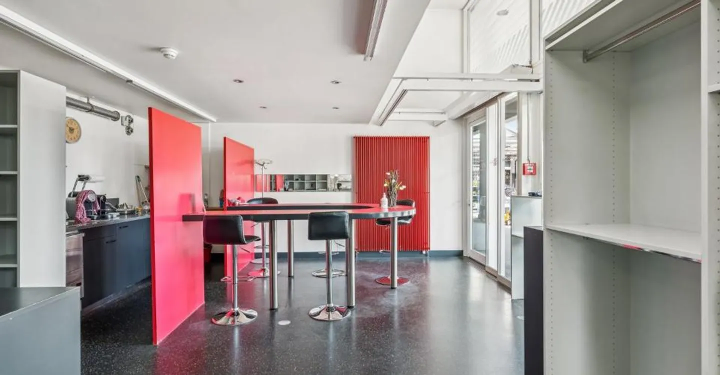 Espace de vente attrayant dans un emplacement central à Willisau - Photo 8 sur 9