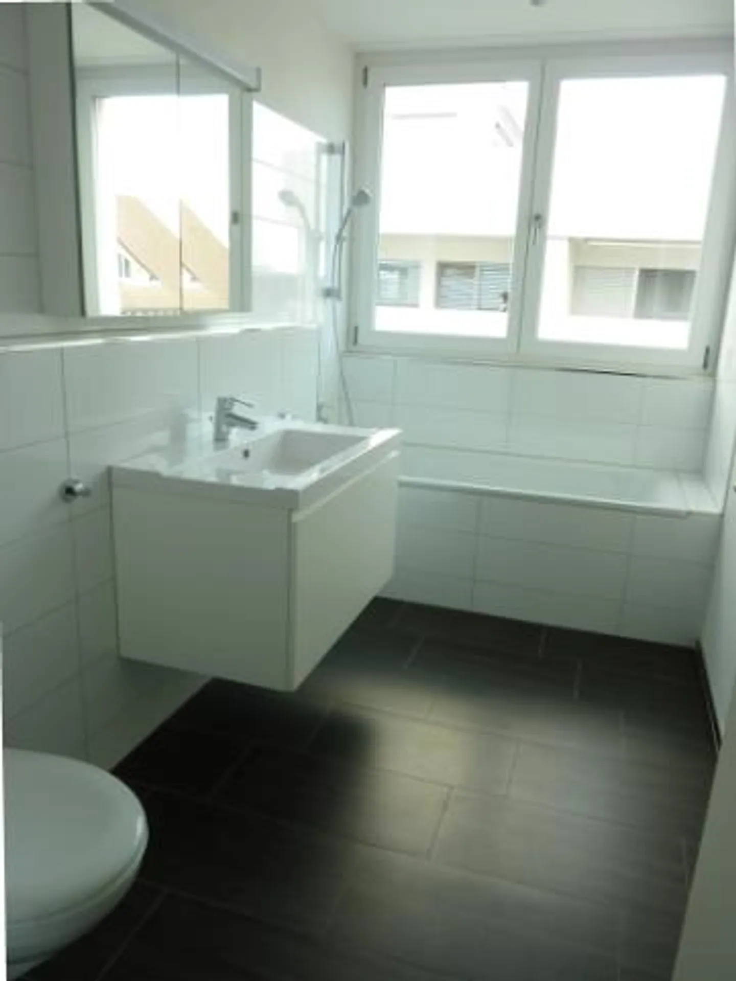 Apartment for rent - Photo 3 of 3