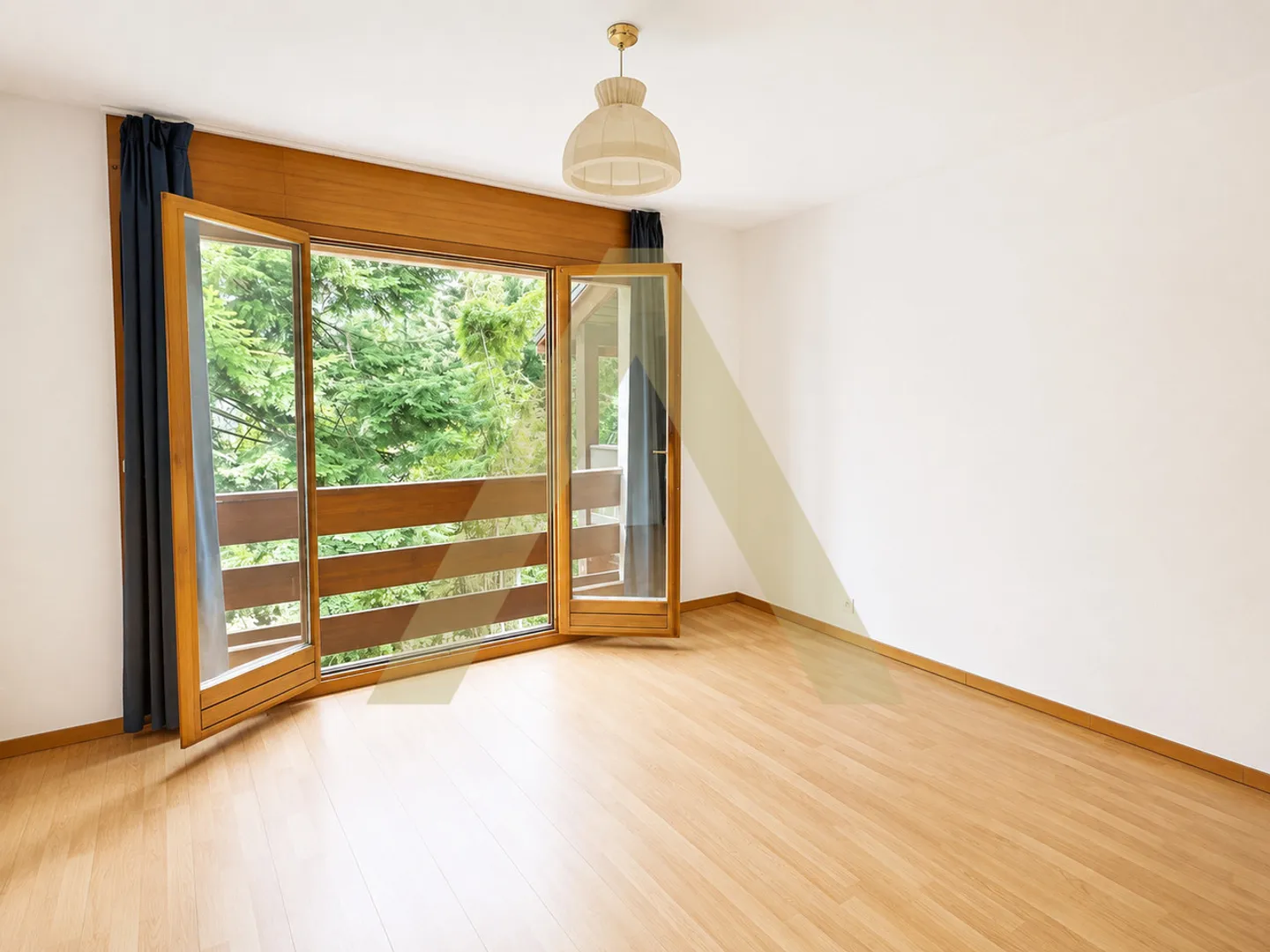 Cozy furnished apartment with loggia in a green environment - Photo 5 of 18
