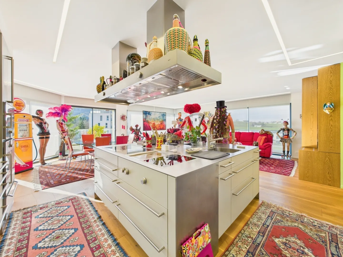 Rien n'est classique. Tout est extraordinaire. Un appartement en attique de superlatifs à Bulle. - Photo 4 sur 13