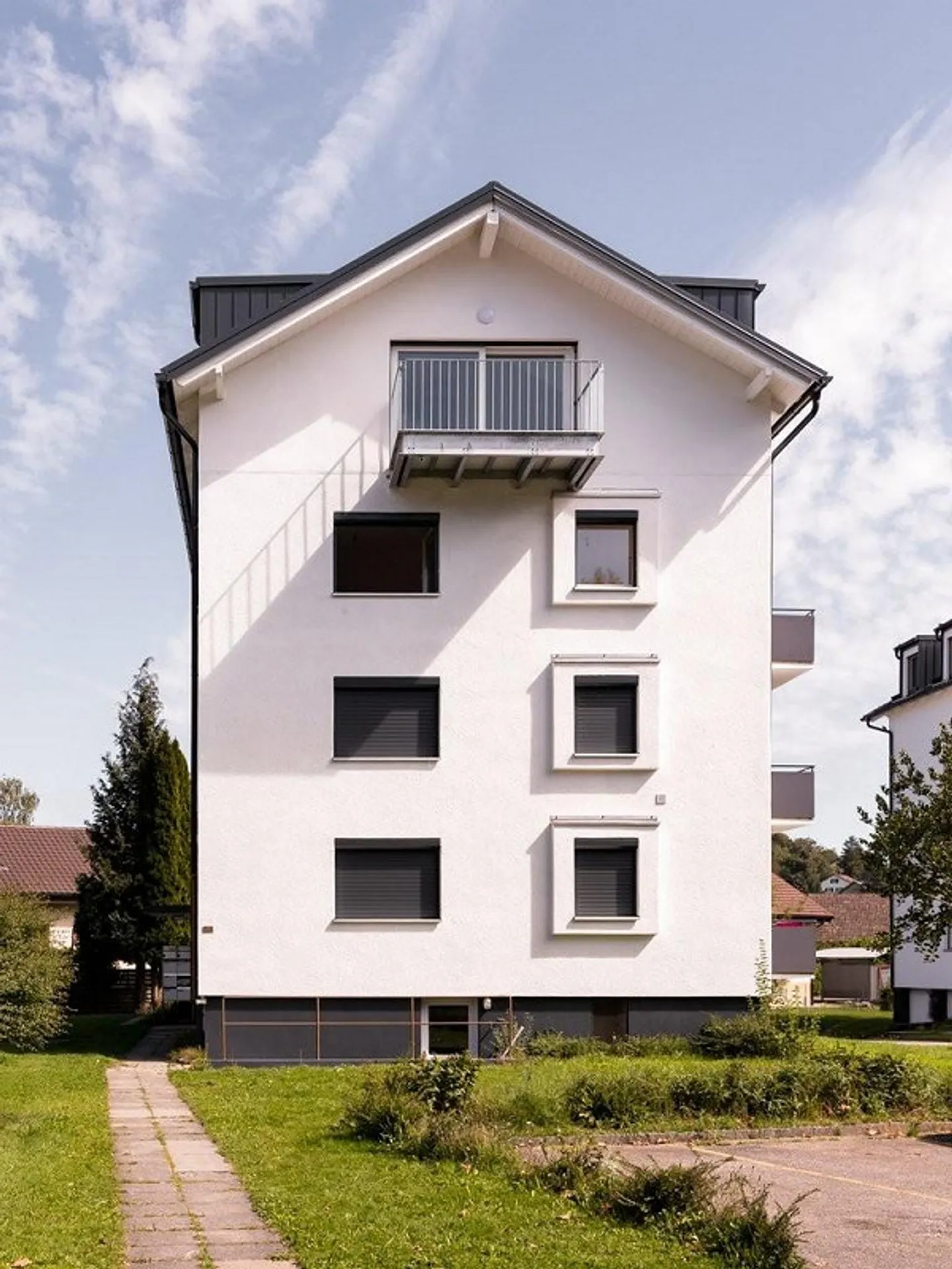 Appartement sous les combles confortable avec belle vue ! - Photo 1 sur 8