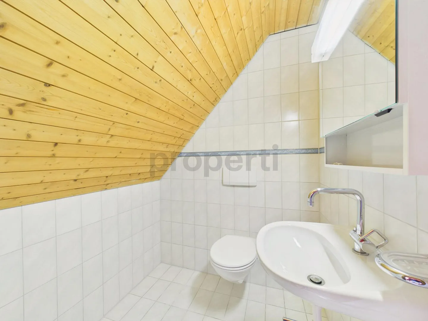 Incantevole appartamento maisonette nella storica città vecchia di Mellingen, incluso un posto auto - Foto 13 di 14
