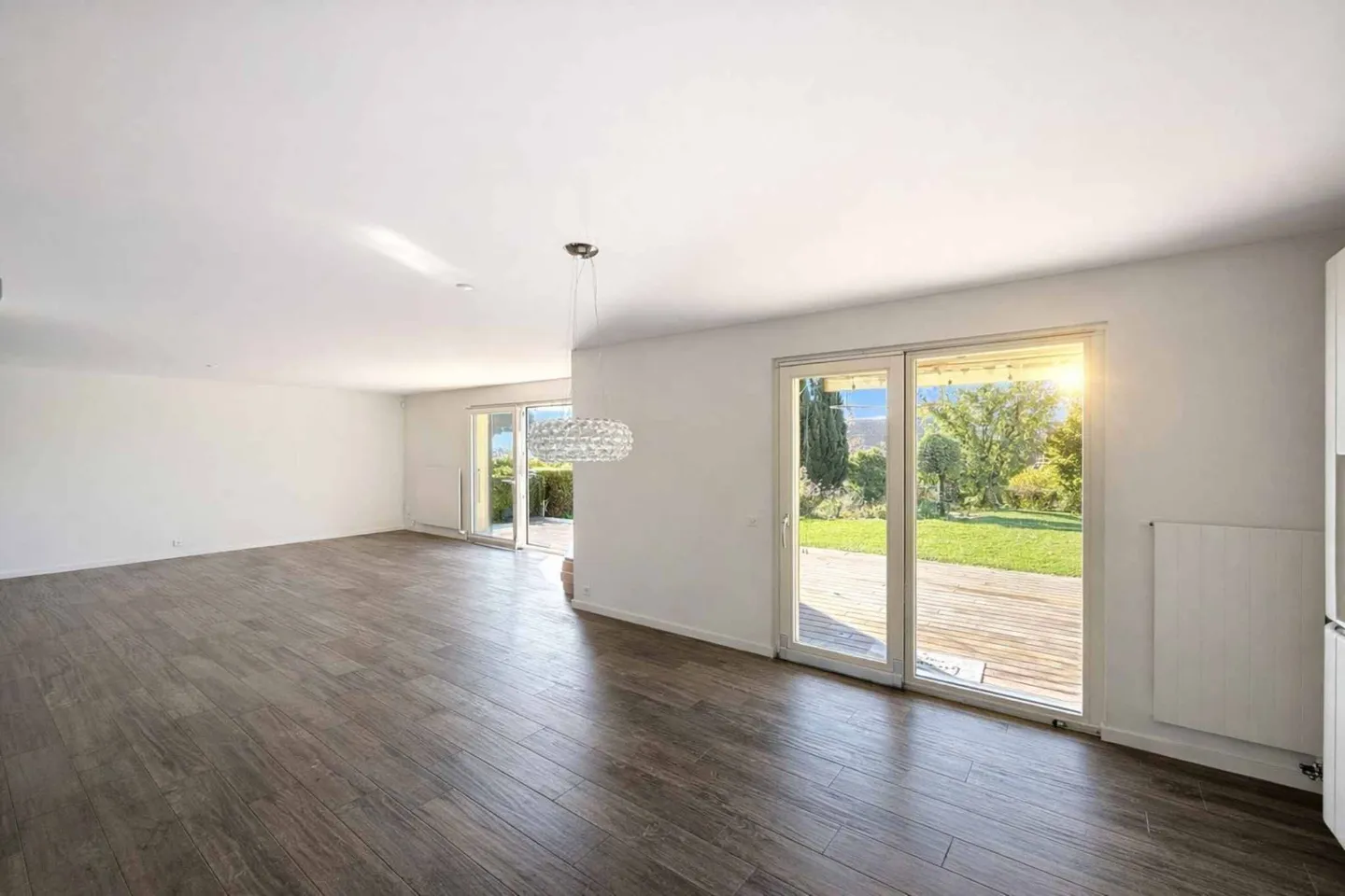 Villa Gemella di Prestigio con Vista Lago - Foto 2 di 13