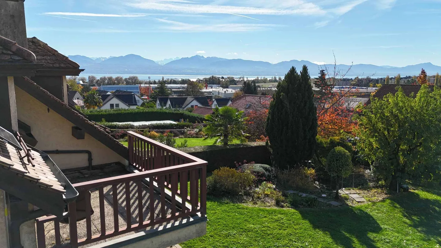 Villa Gemella di Prestigio con Vista Lago - Foto 13 di 13