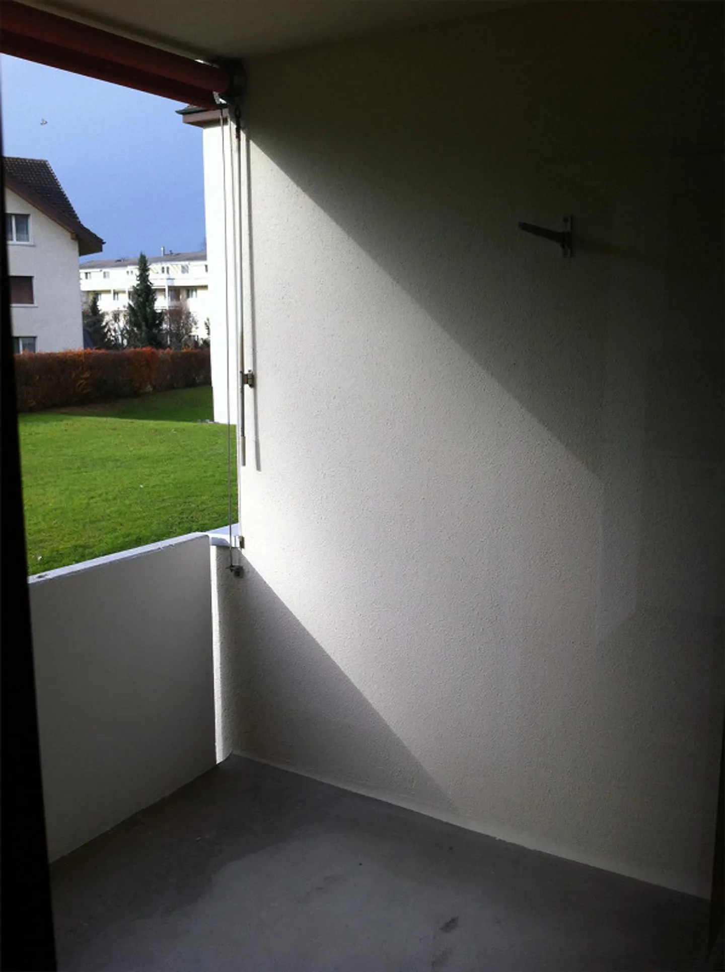 L'appartamento ideale per single. Layout spazioso con balcone e ascensore - Foto 5 di 9