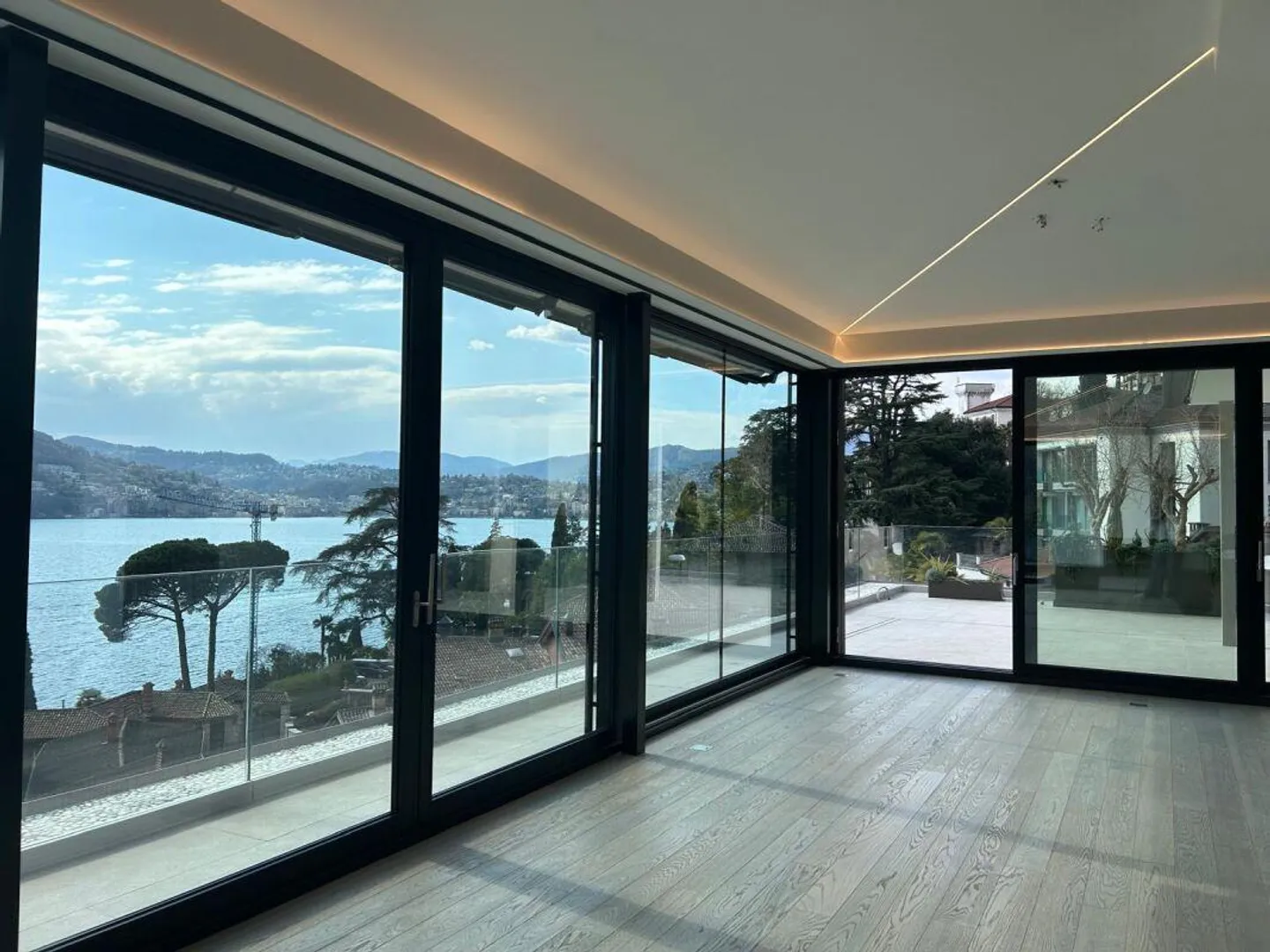 Penthouse duplex exclusif avec grande terrasse panoramique et vue sur le lac ... - Photo 3 sur 9