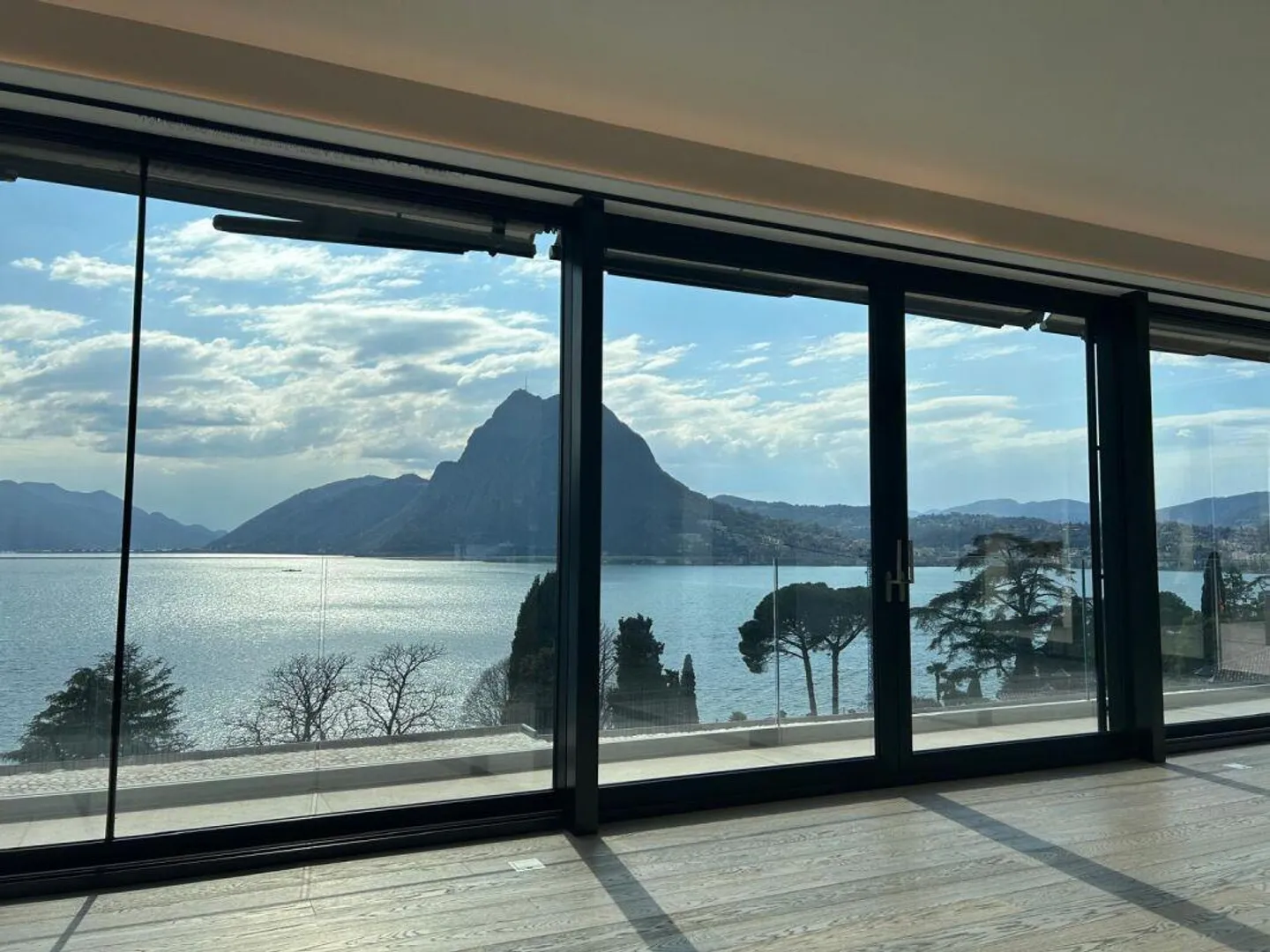 Penthouse duplex exclusif avec grande terrasse panoramique et vue sur le lac ... - Photo 4 sur 9