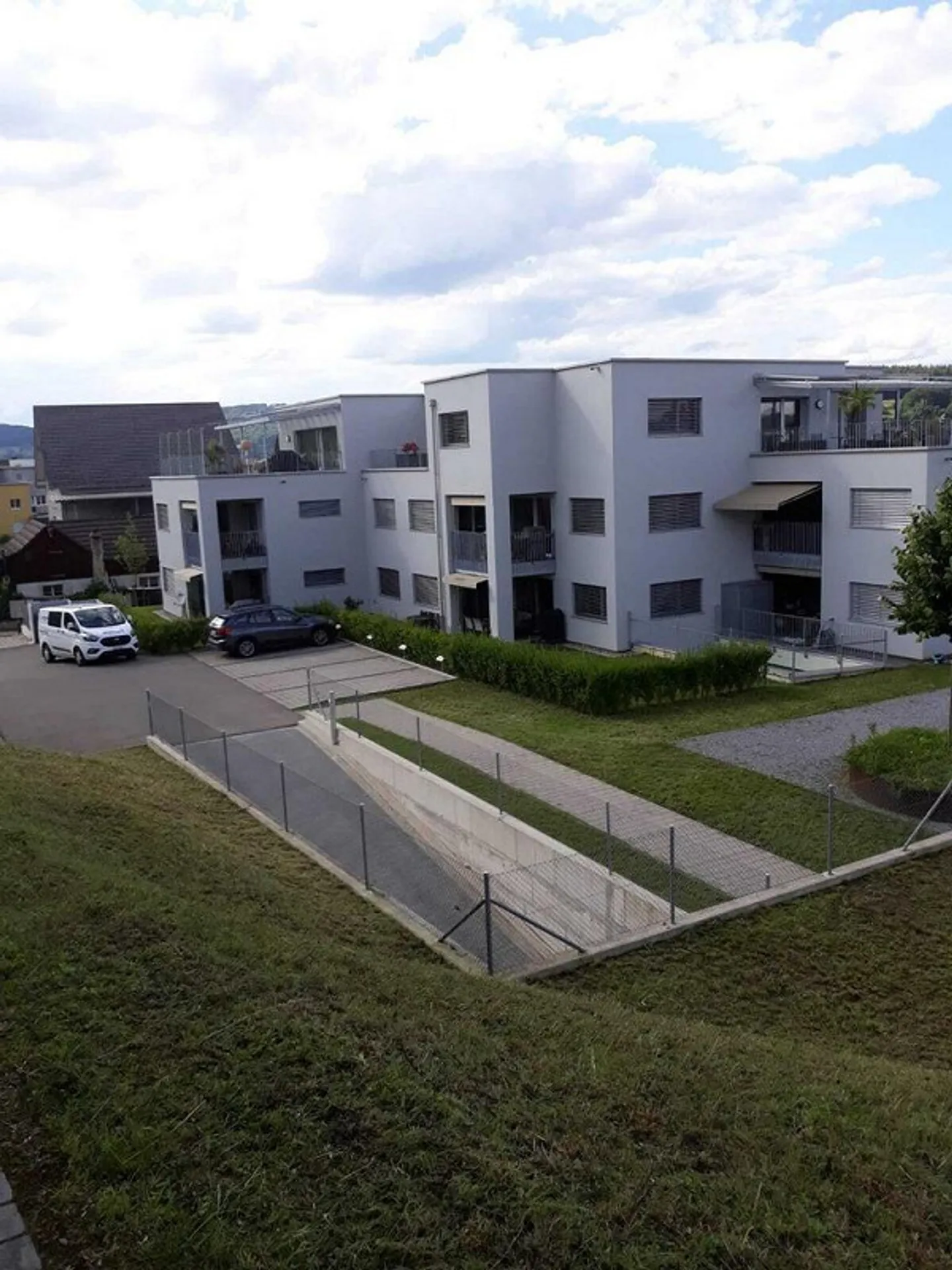 Modern 3.5-room apartment in Weiach - Photo 1 of 9