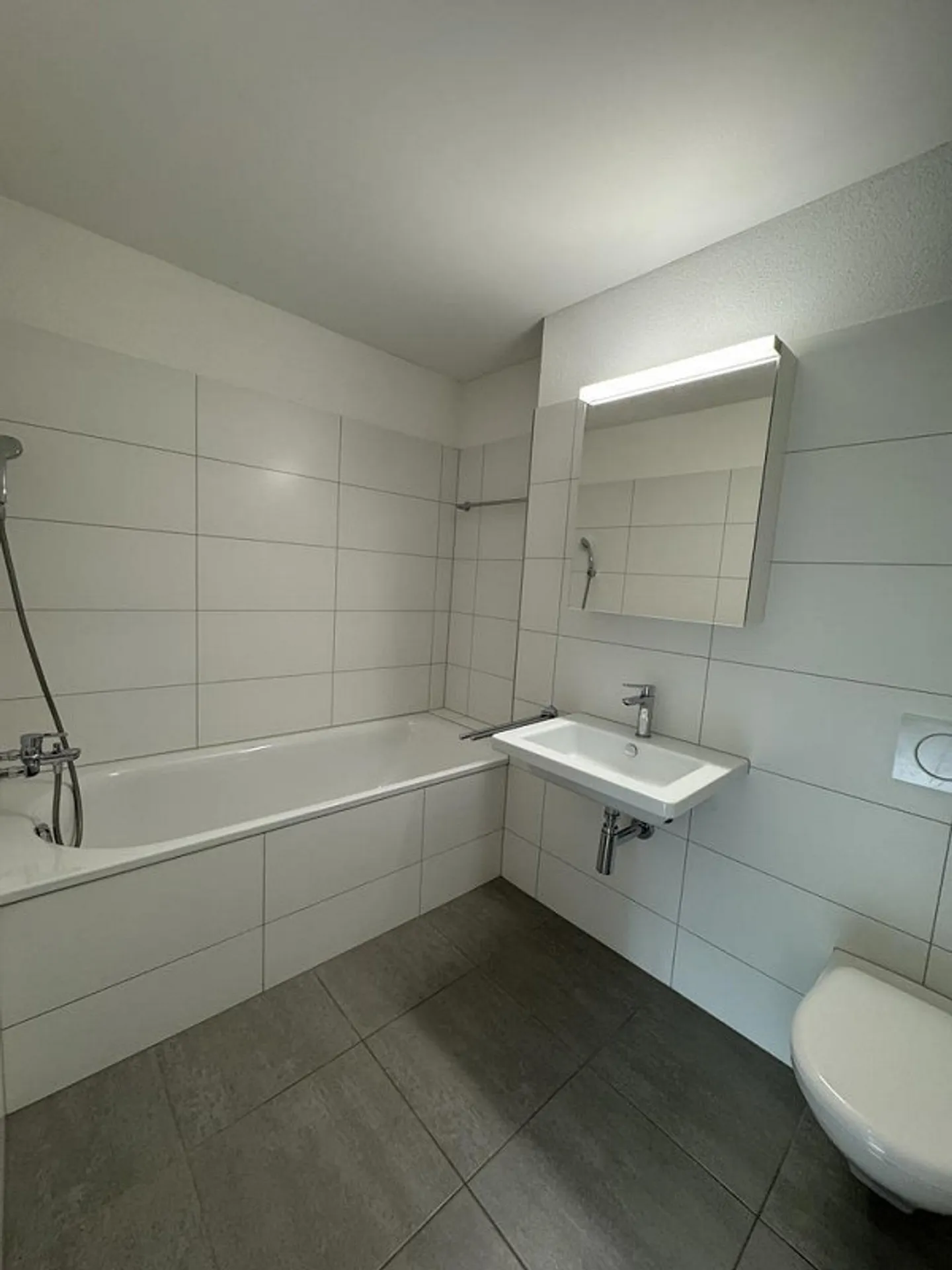 Modern 3.5-room apartment in Weiach - Photo 5 of 9