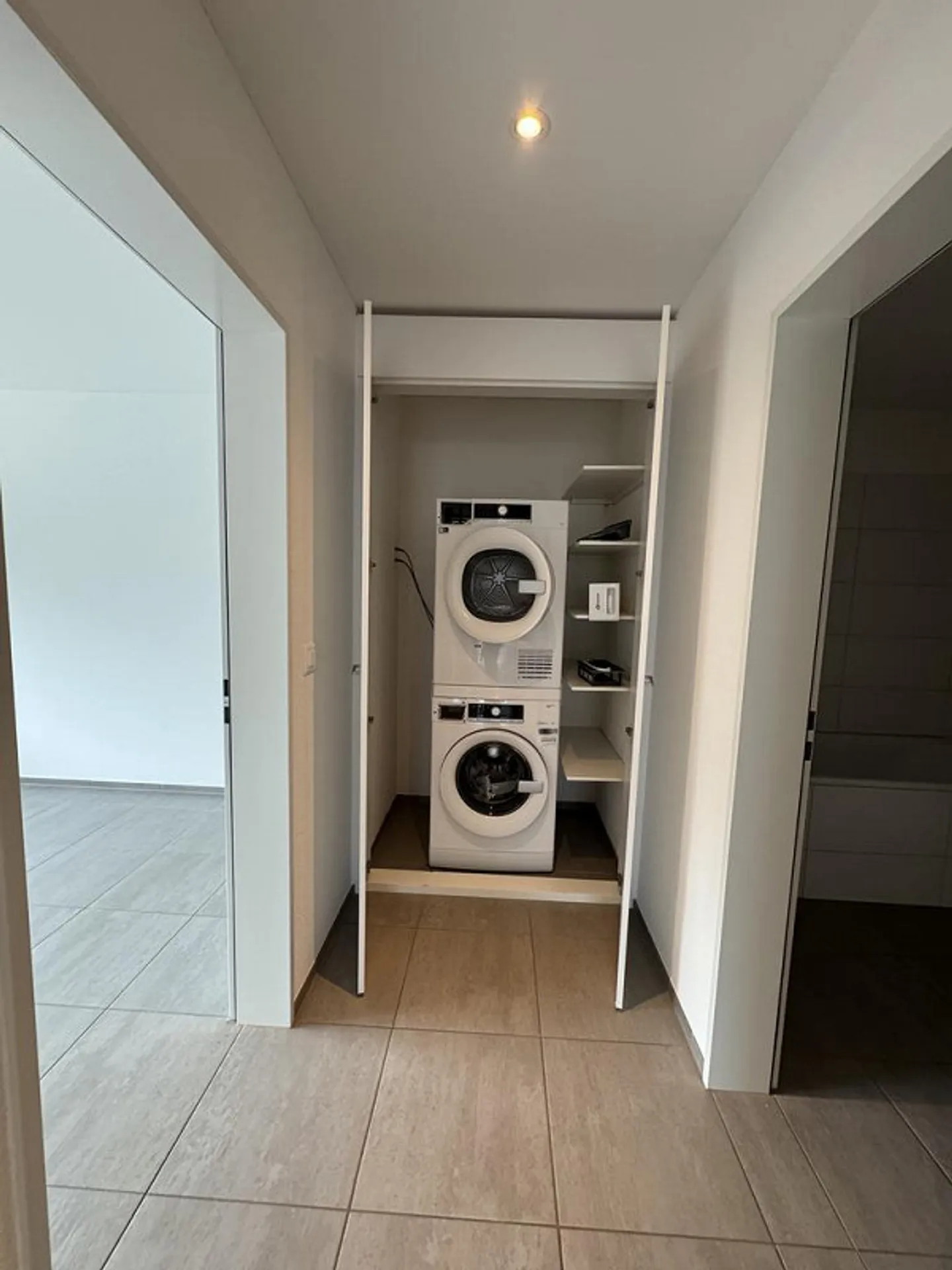 Modern 3.5-room apartment in Weiach - Photo 7 of 9
