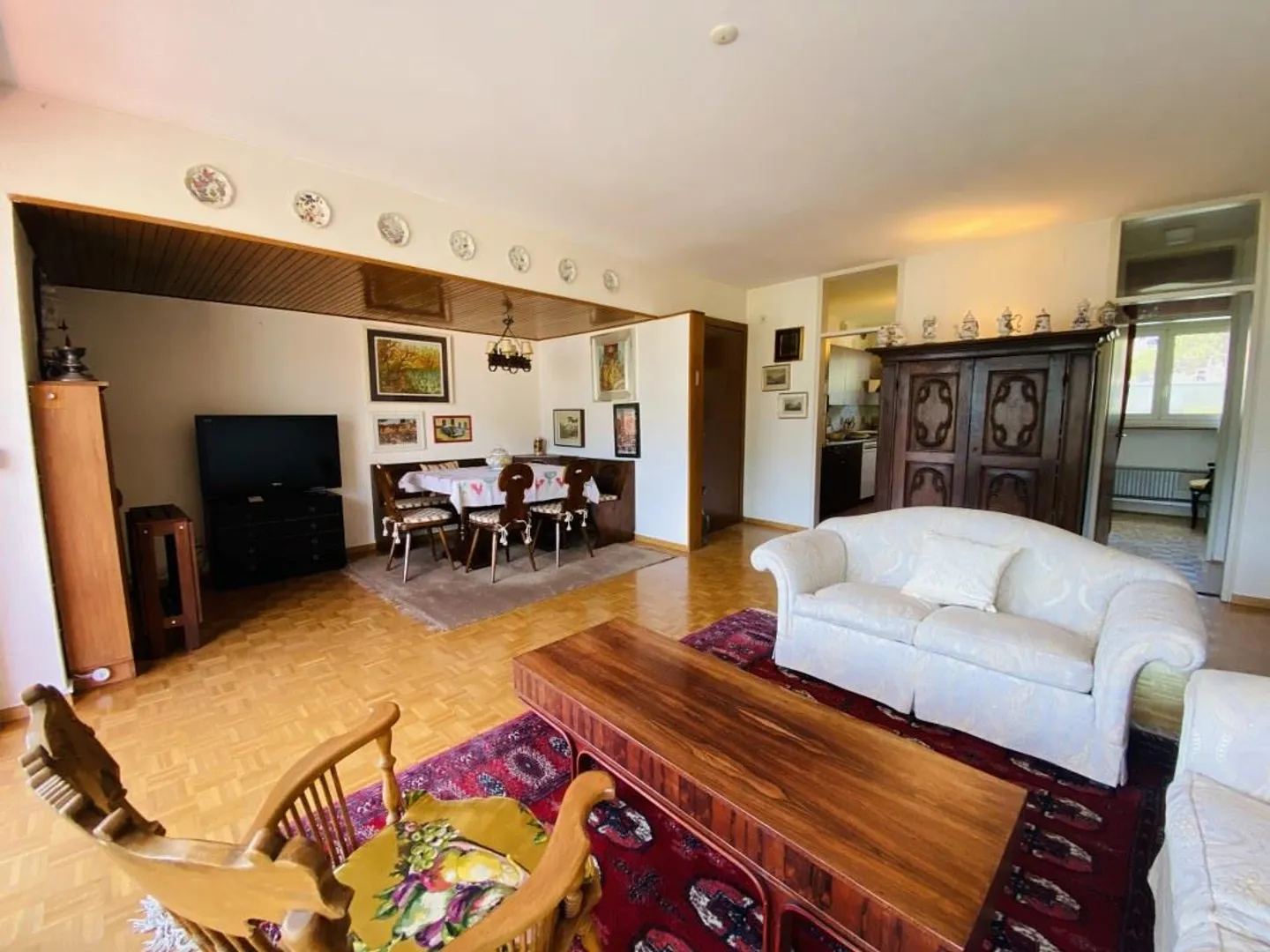 PRÄCHTIGE DACHGESCHOSSWOHNUNG - 5 ZIMMER MIT PANORAMATERRASSE ÜBER DEM SEE - Foto 2 von 9