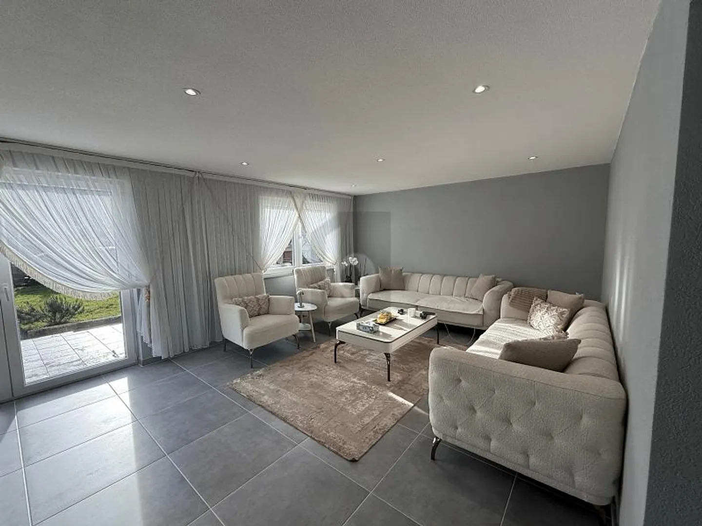 Casa Familiare Ristrutturata - Foto 3 di 6