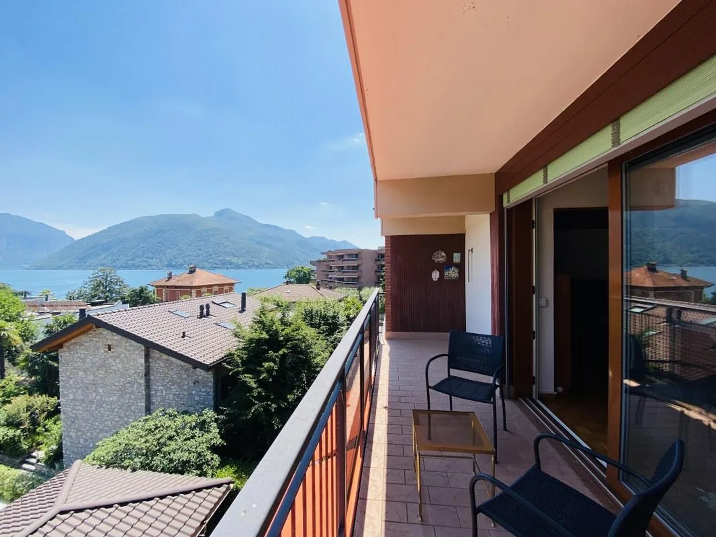 PRÄCHTIGE DACHGESCHOSSWOHNUNG - 5 ZIMMER MIT PANORAMATERRASSE ÜBER DEM SEE - Foto 7 von 9