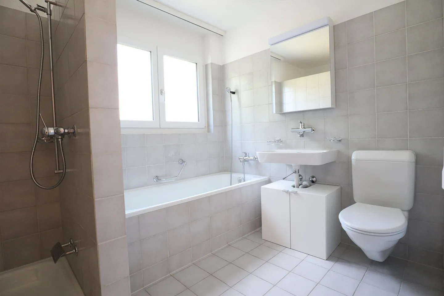 Idéal pour vous ! Appartement de 4,5 pièces au 1er étage - Photo 7 sur 11