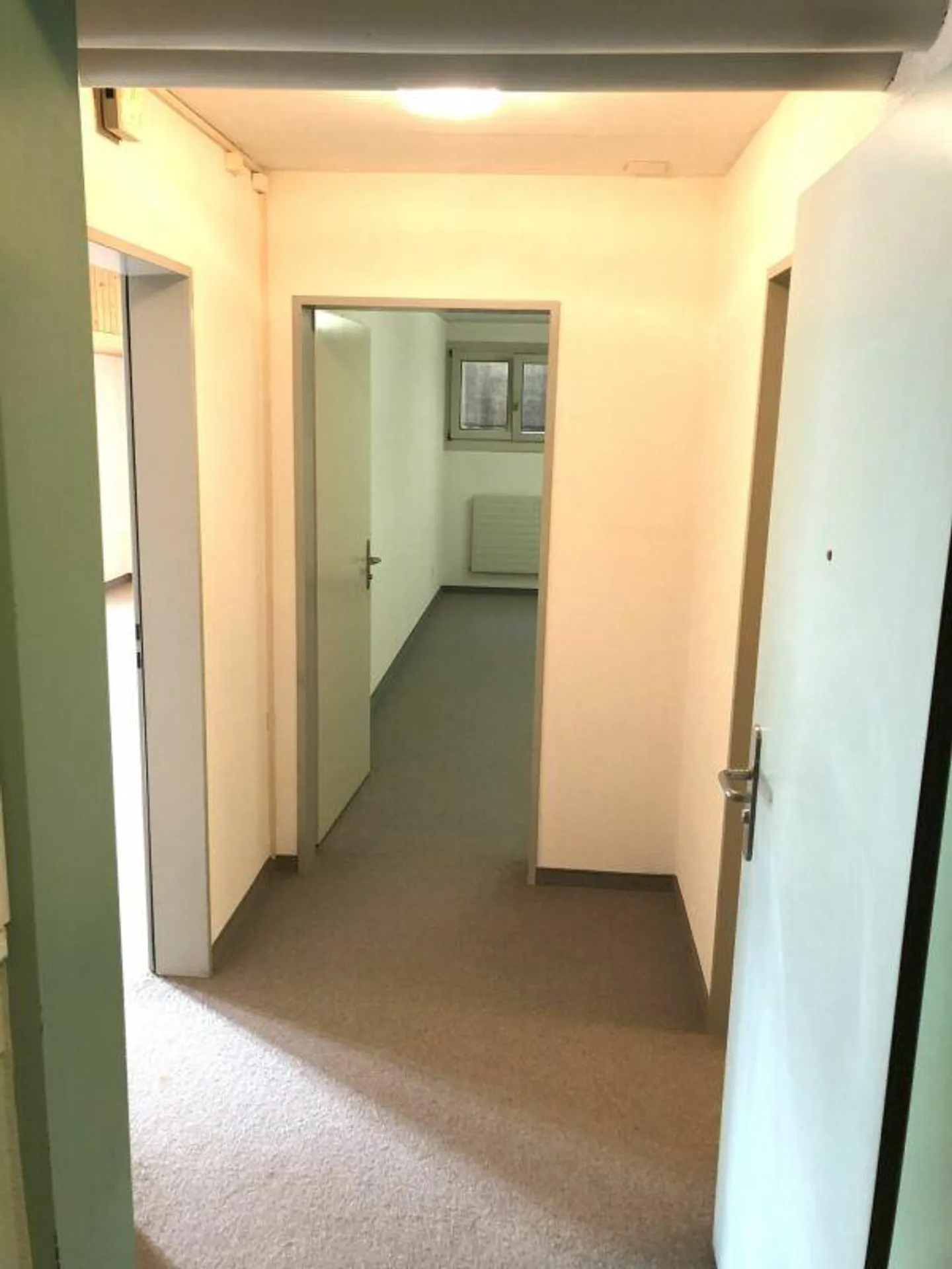 Commercial space near the center - Photo 3 of 6