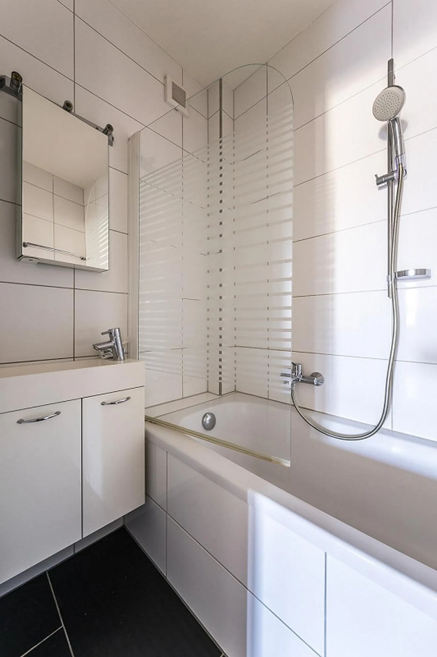 Charming 4-room apartment near Kreuzbleiche St. Gallen - Photo 2 of 10