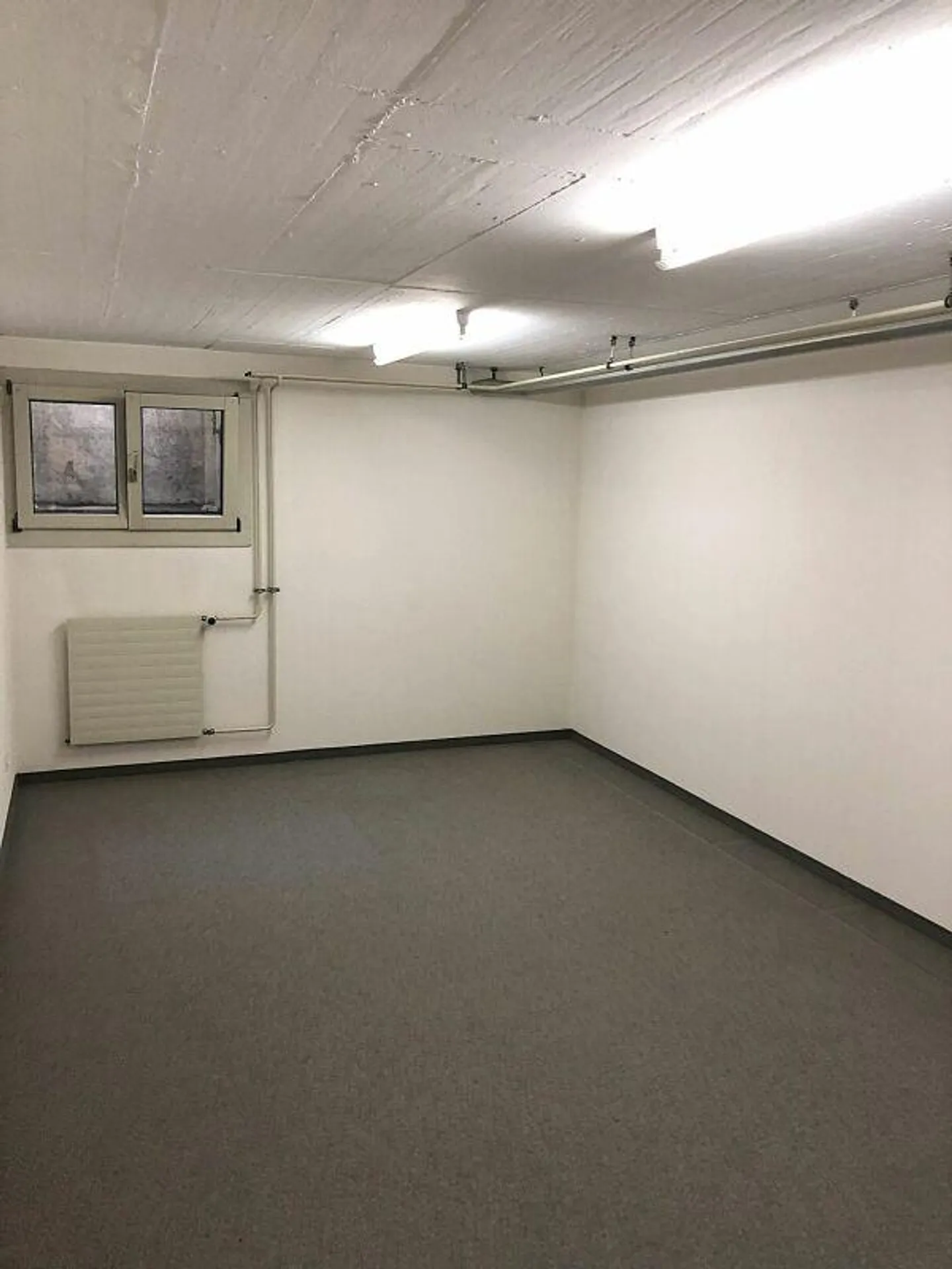 Commercial space near the center - Photo 5 of 6