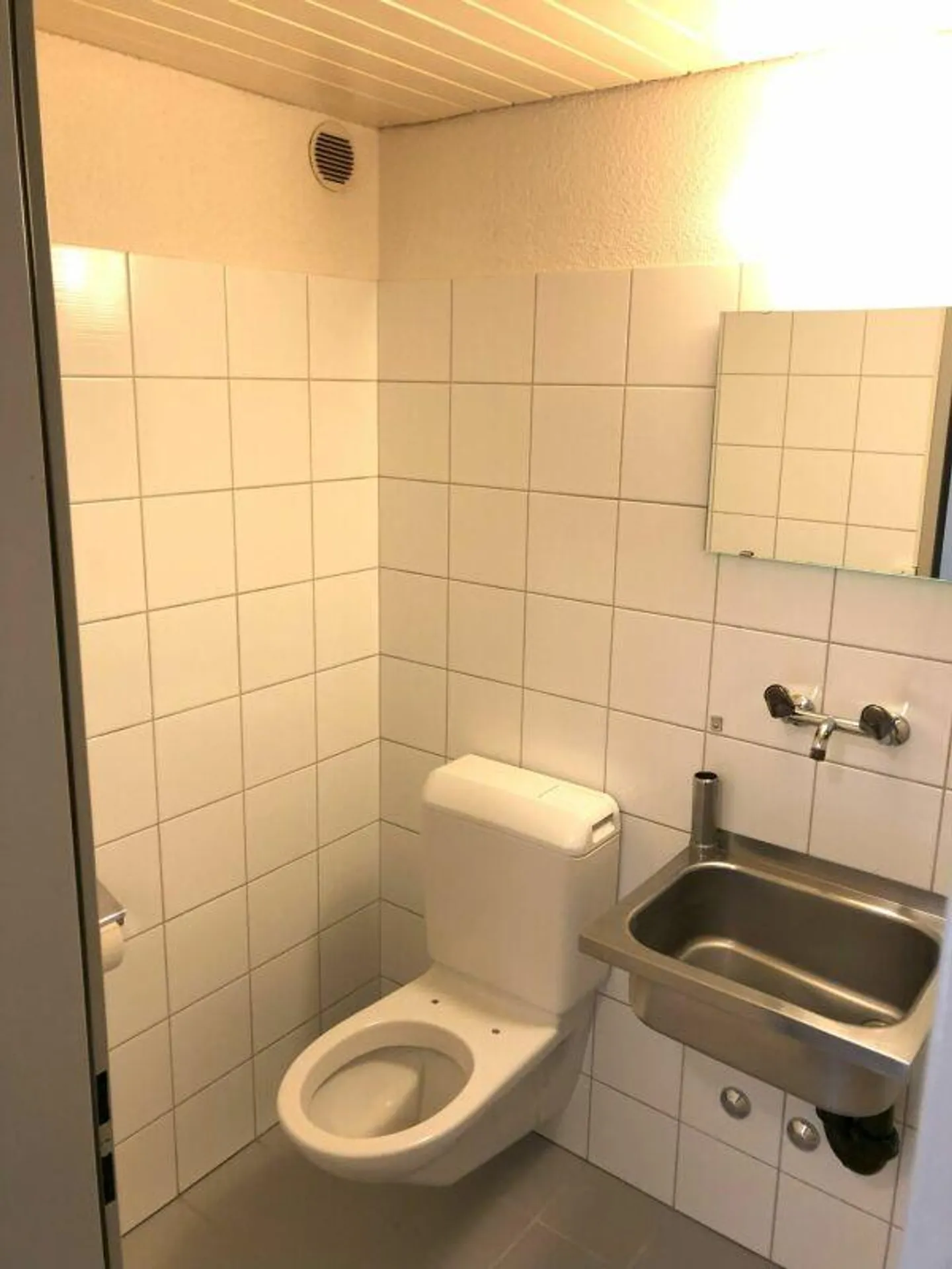 Commercial space near the center - Photo 6 of 6