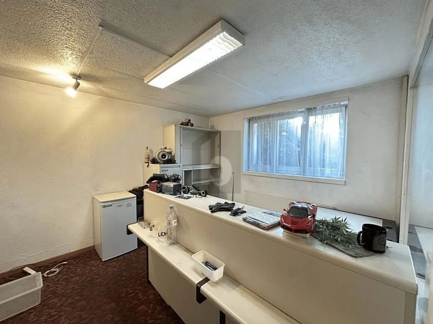 Office space for rent - Photo 3 of 5