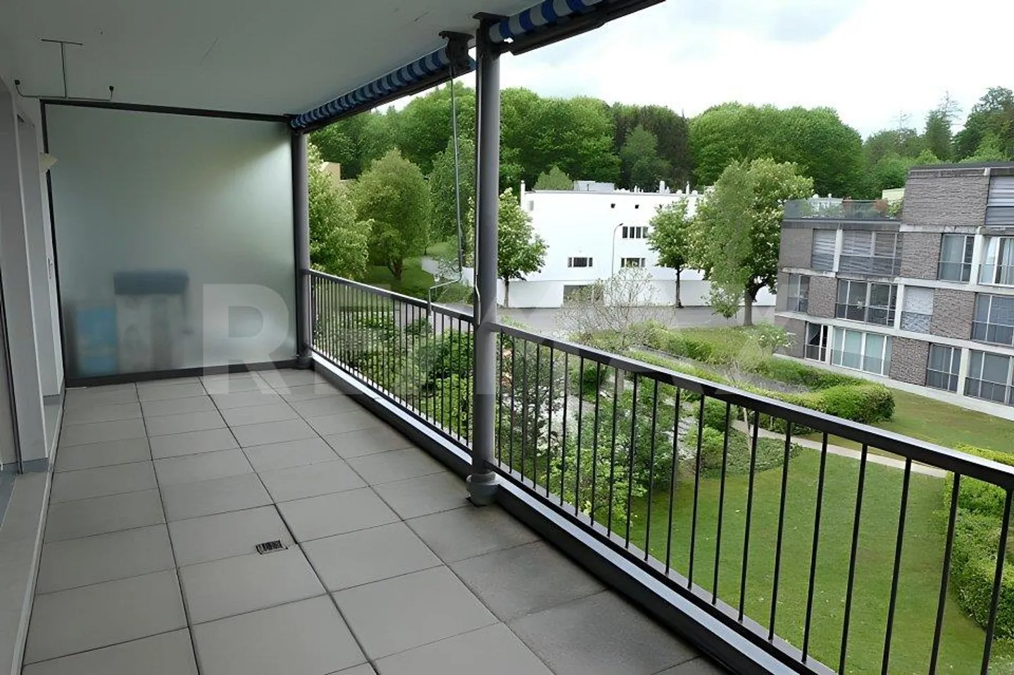 3.5-room apartment in a good location - Photo 7 of 11