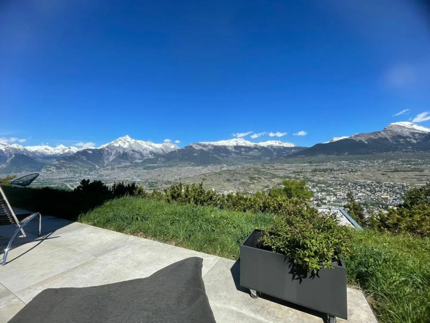 In esclusiva! Villa contemporanea di alto livello sulla collina di Sion - Foto 1 di 14