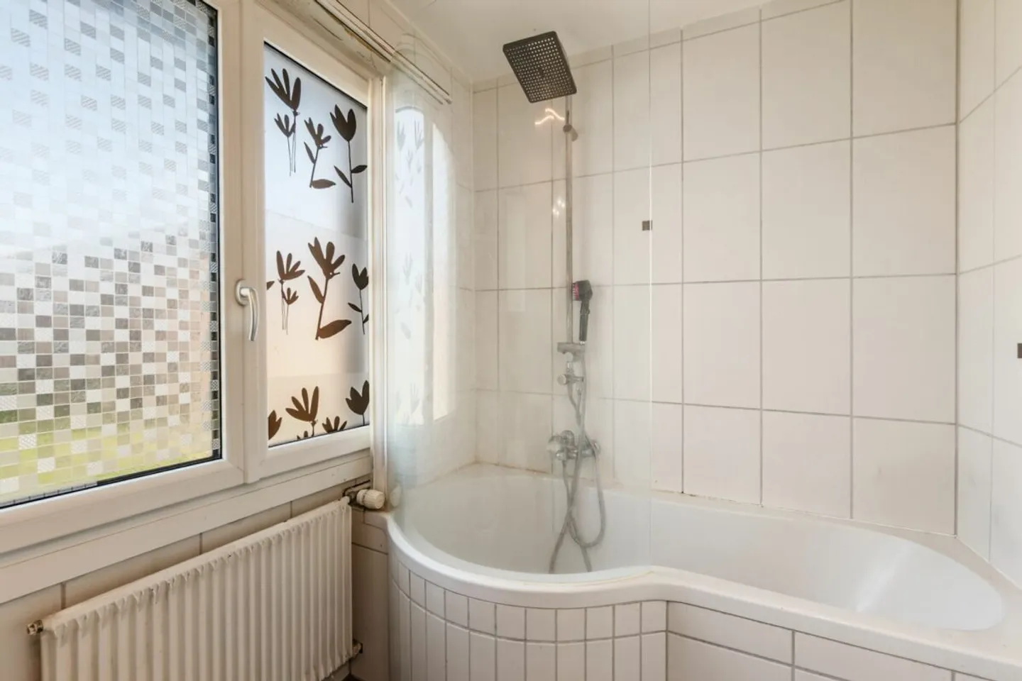 Semi-Detached House for Sale - Photo 5 of 10