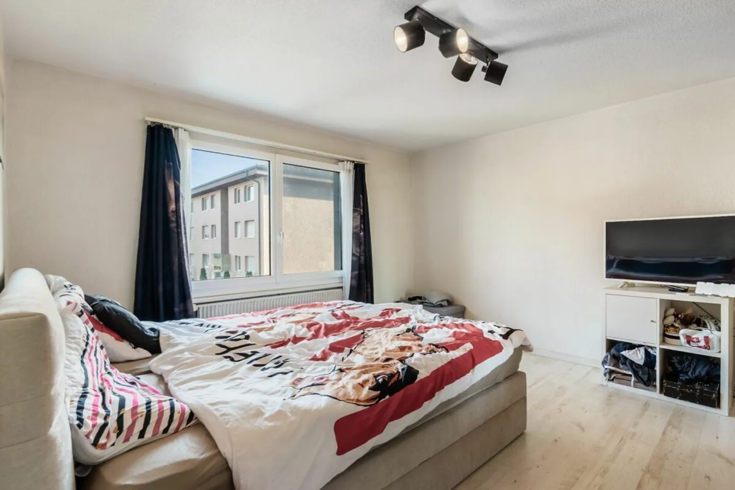 Semi-Detached House for Sale - Photo 7 of 10