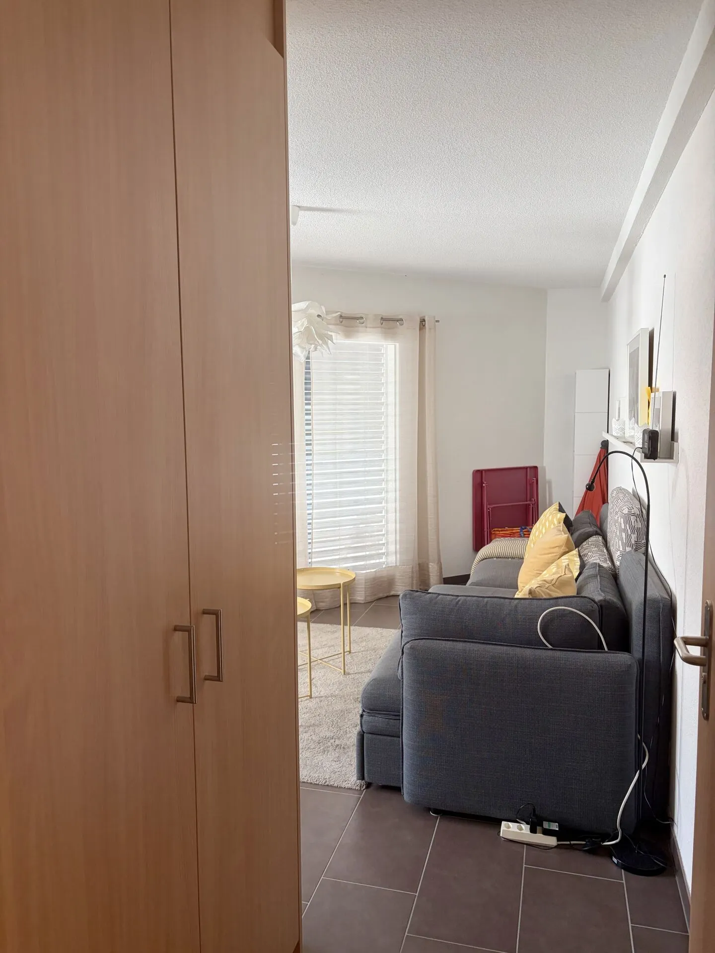 Appartement ensoleillé avec balcon - Photo 3 sur 4
