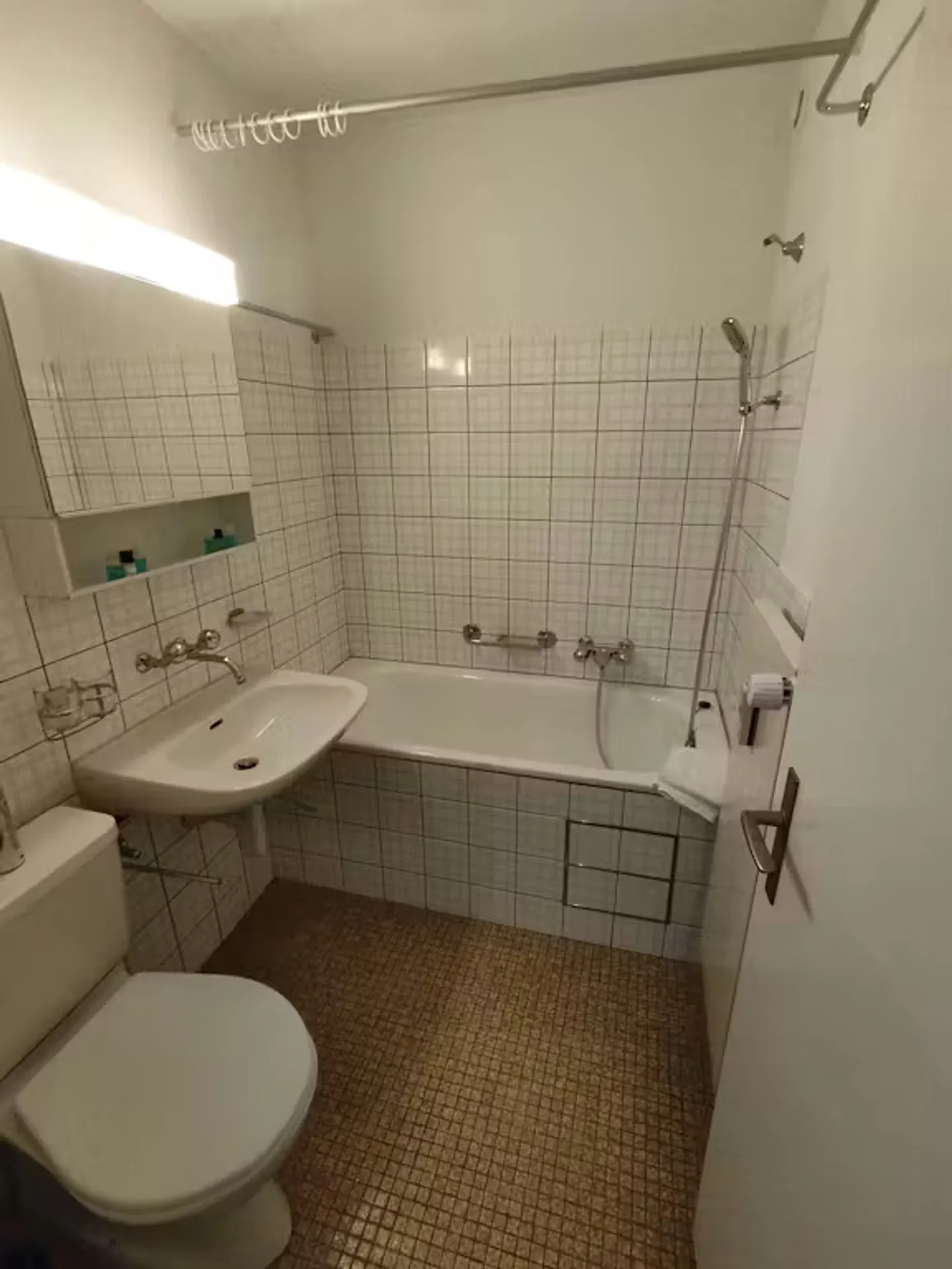 Charmante Wohnung in Basel - Foto 4 von 8
