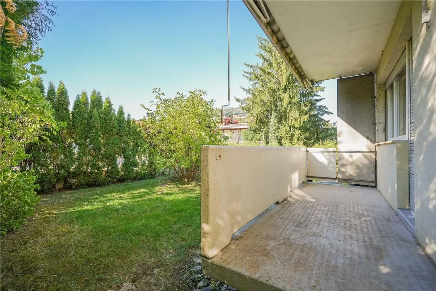 The Opportunity! 4.5 Room Garden Apartment with Additional Rooms - Photo 5 of 13