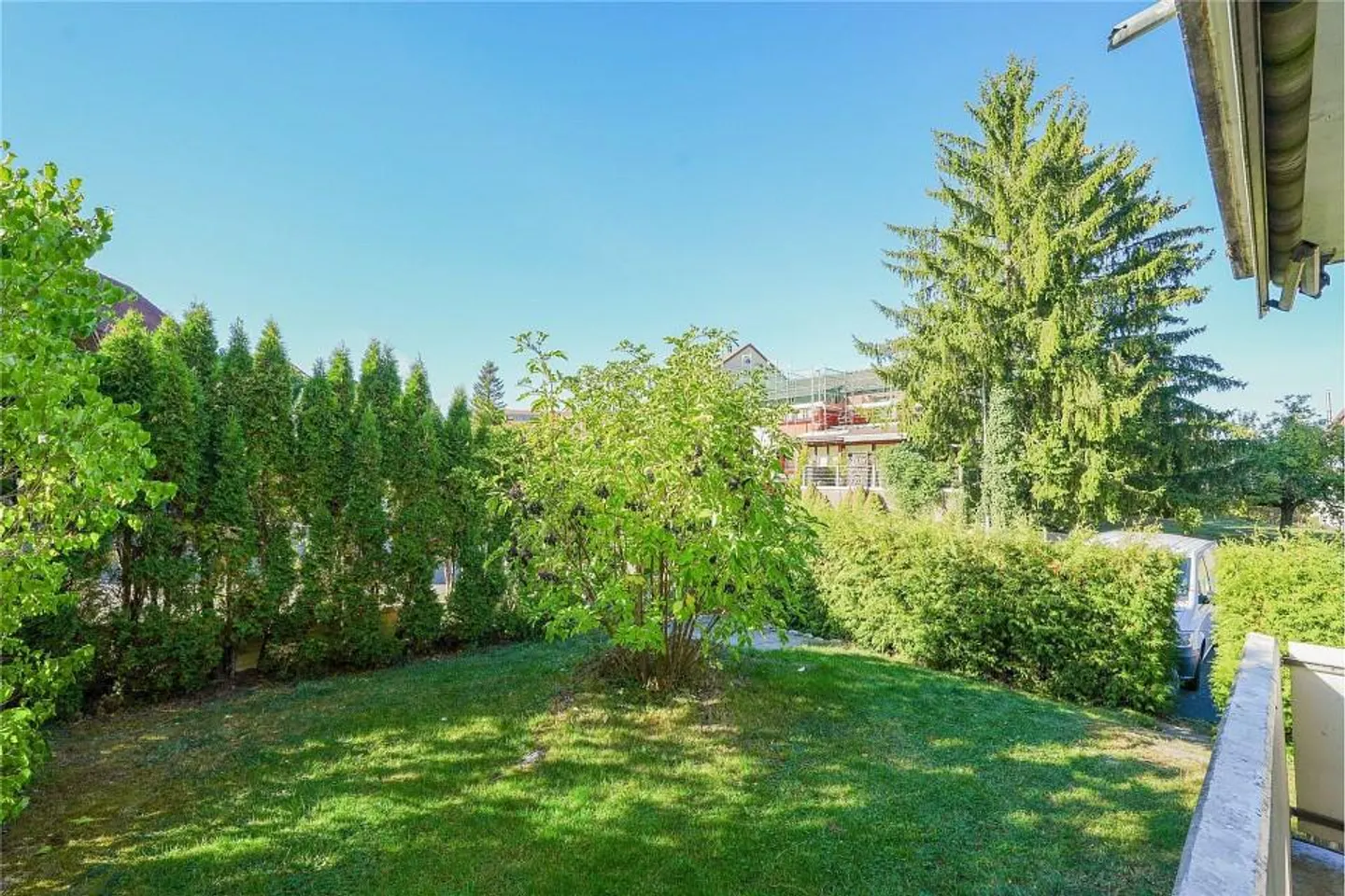 The Opportunity! 4.5 Room Garden Apartment with Additional Rooms - Photo 9 of 13