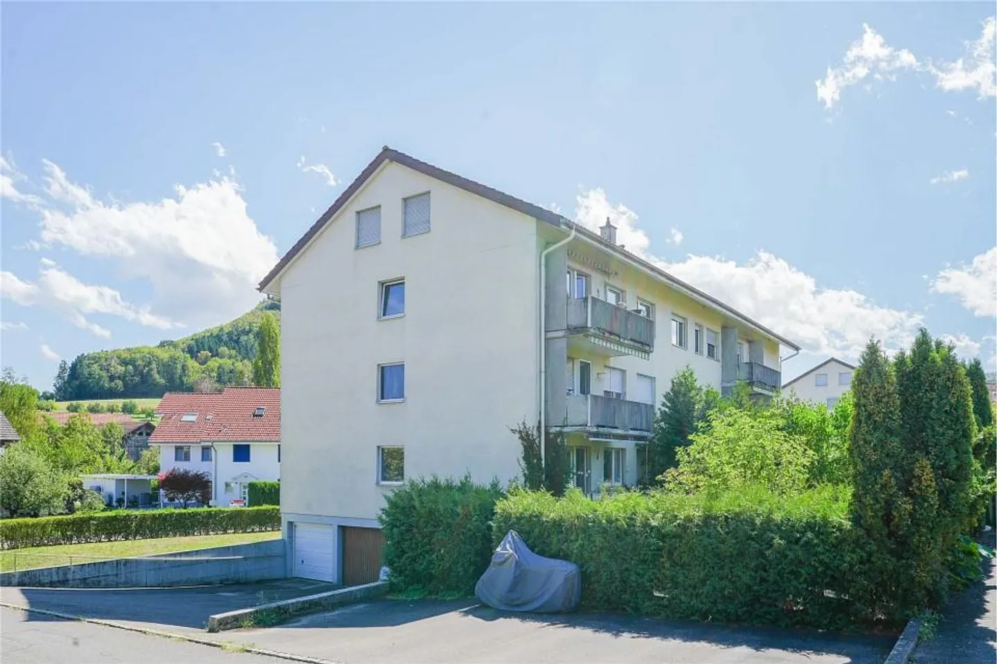 The Opportunity! 4.5 Room Garden Apartment with Additional Rooms - Photo 13 of 13