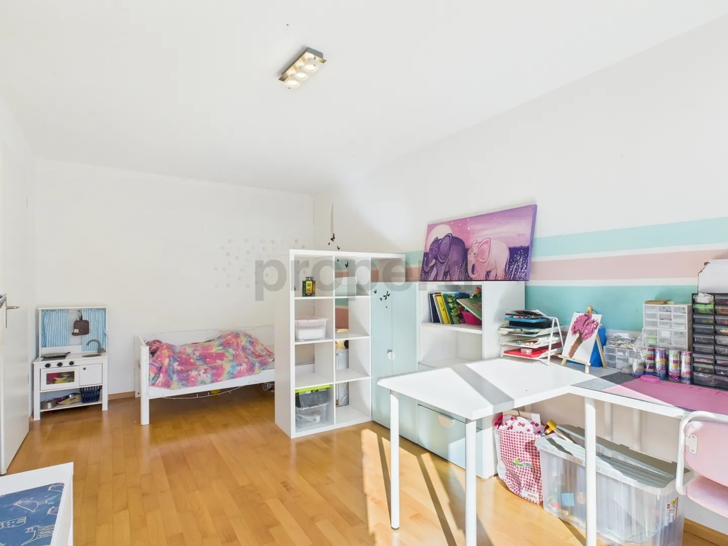 Modernes 6.5-Zimmer-Reihenfamilienhaus in Bättwil  gepflegt, familienfreundlich & mit direktem Tiefgaragenzugang und Garten - Foto 10 von 13