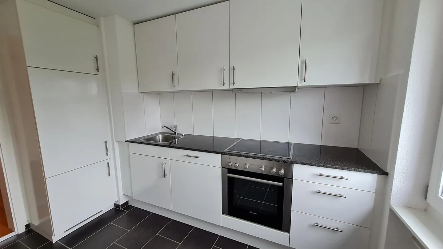 Moderne Wohnung mit grossem Balkon - Foto 3 von 10