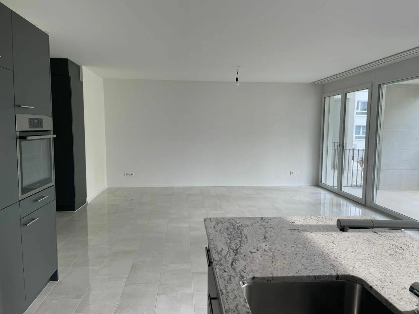 Modern and spacious 3½-room apartment - Photo 4 of 12