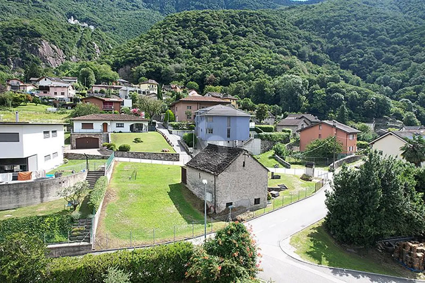 Charmantes Einfamilienhaus in Claro - Foto 2 von 3
