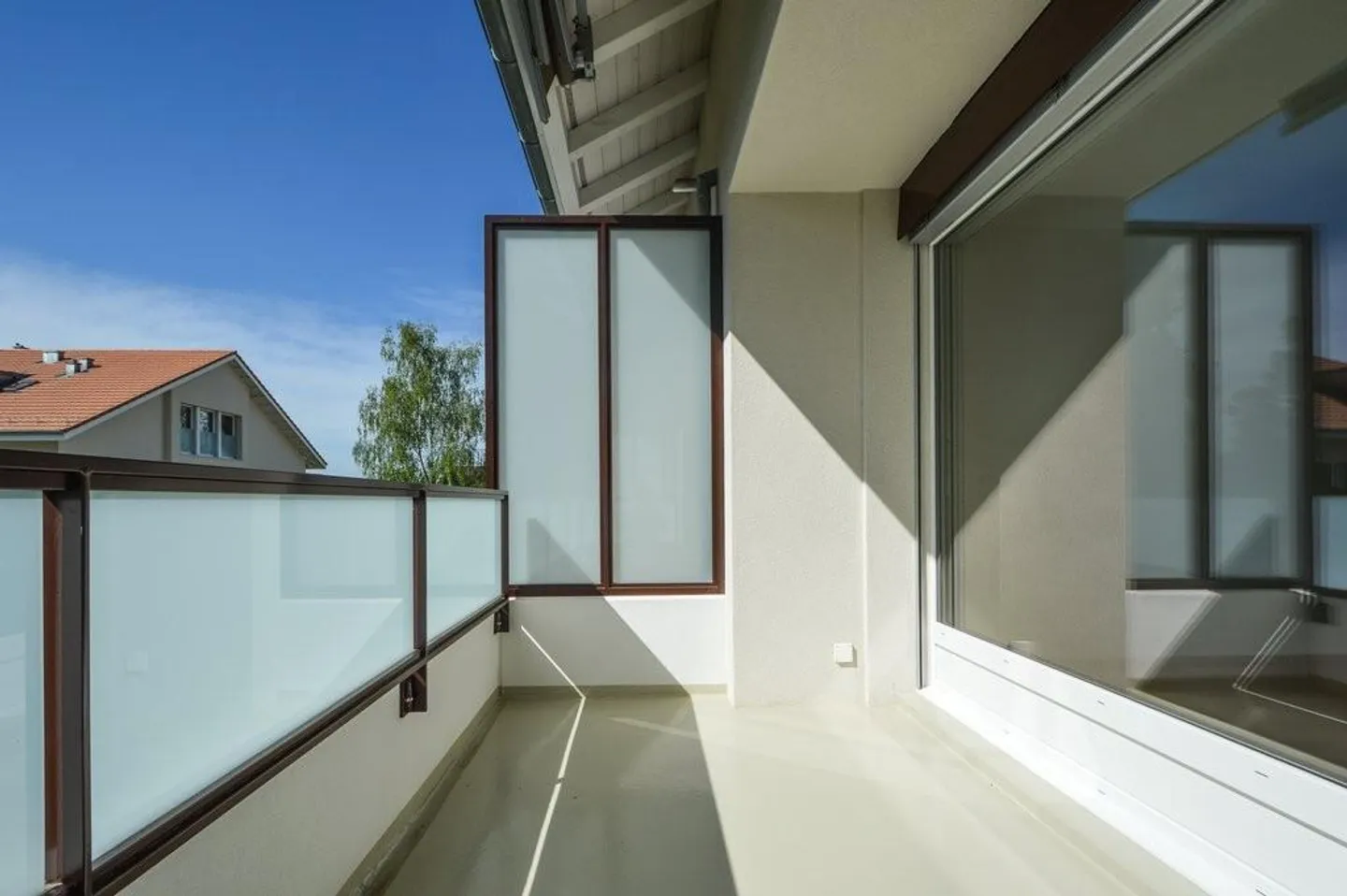 APPARTAMENTO MODERNO 4.5 STANZE IN AFFITTO A SCHLIERN - Foto 9 di 11