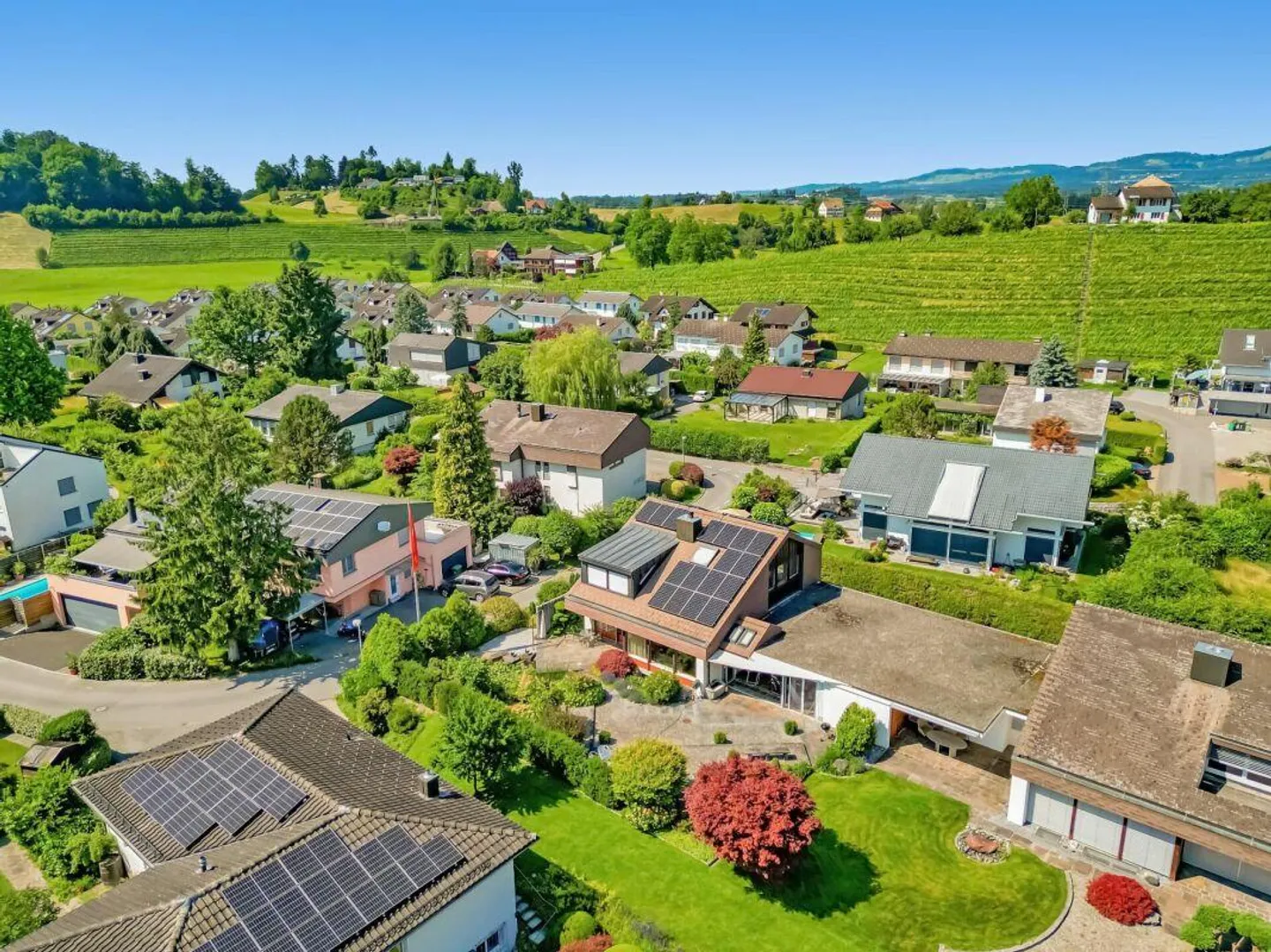 Maison familiale durable avec paradis de jardin - Photo 4 sur 5