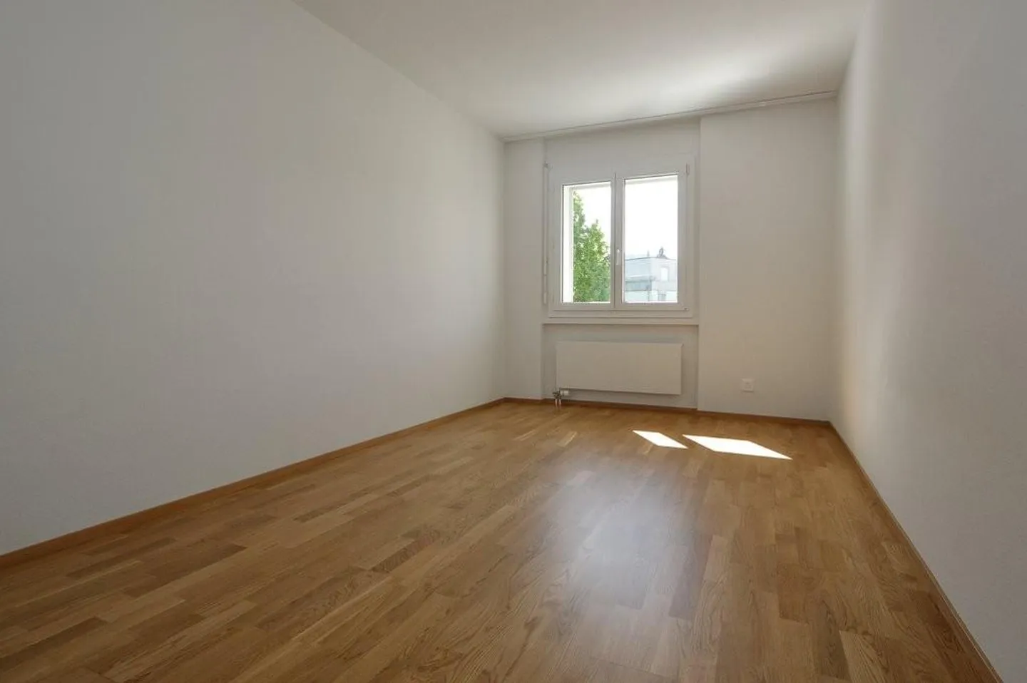 APPARTAMENTO MODERNO 4.5 STANZE IN AFFITTO A SCHLIERN - Foto 6 di 11