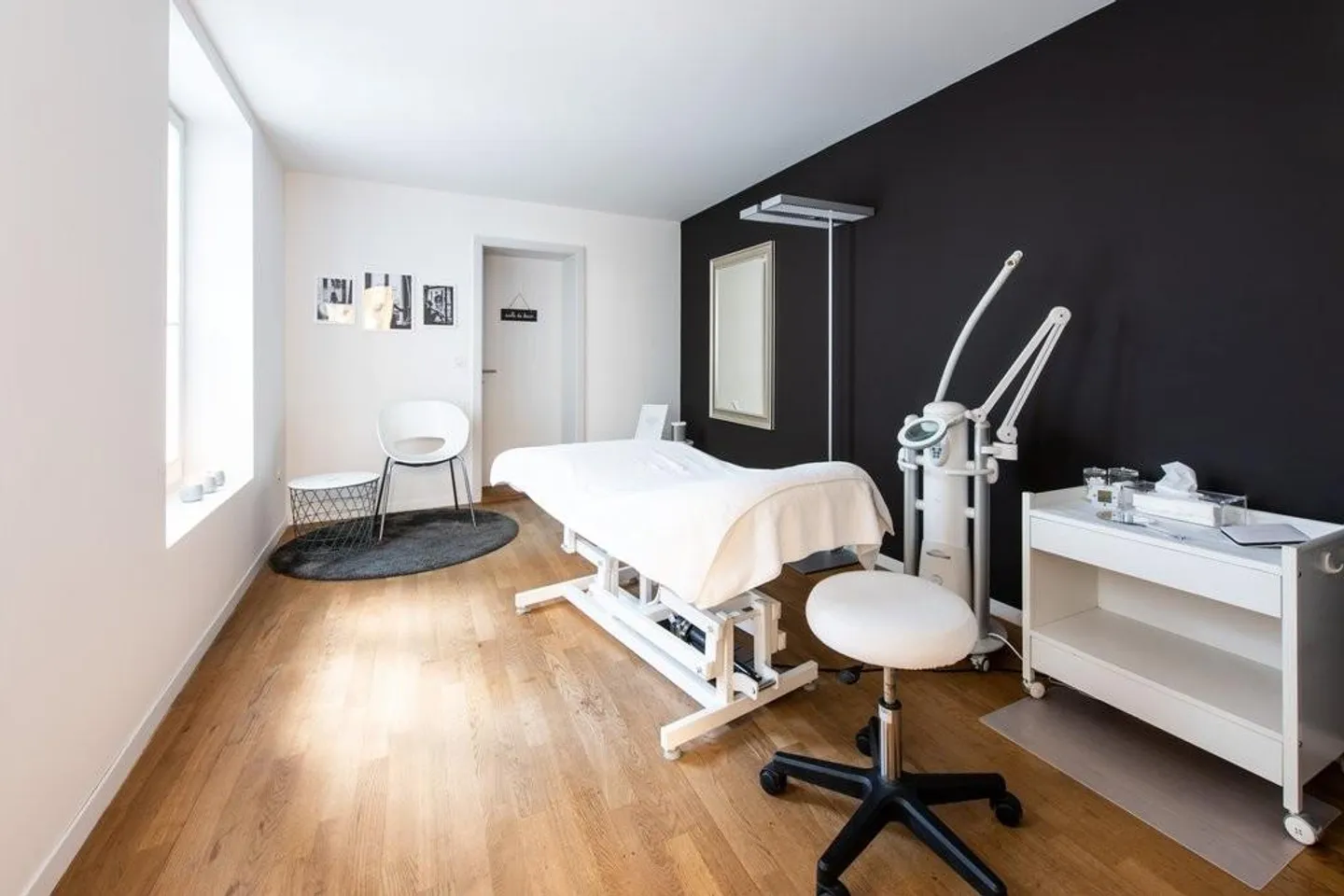 Apartment or Beauty Studio - Photo 3 of 9