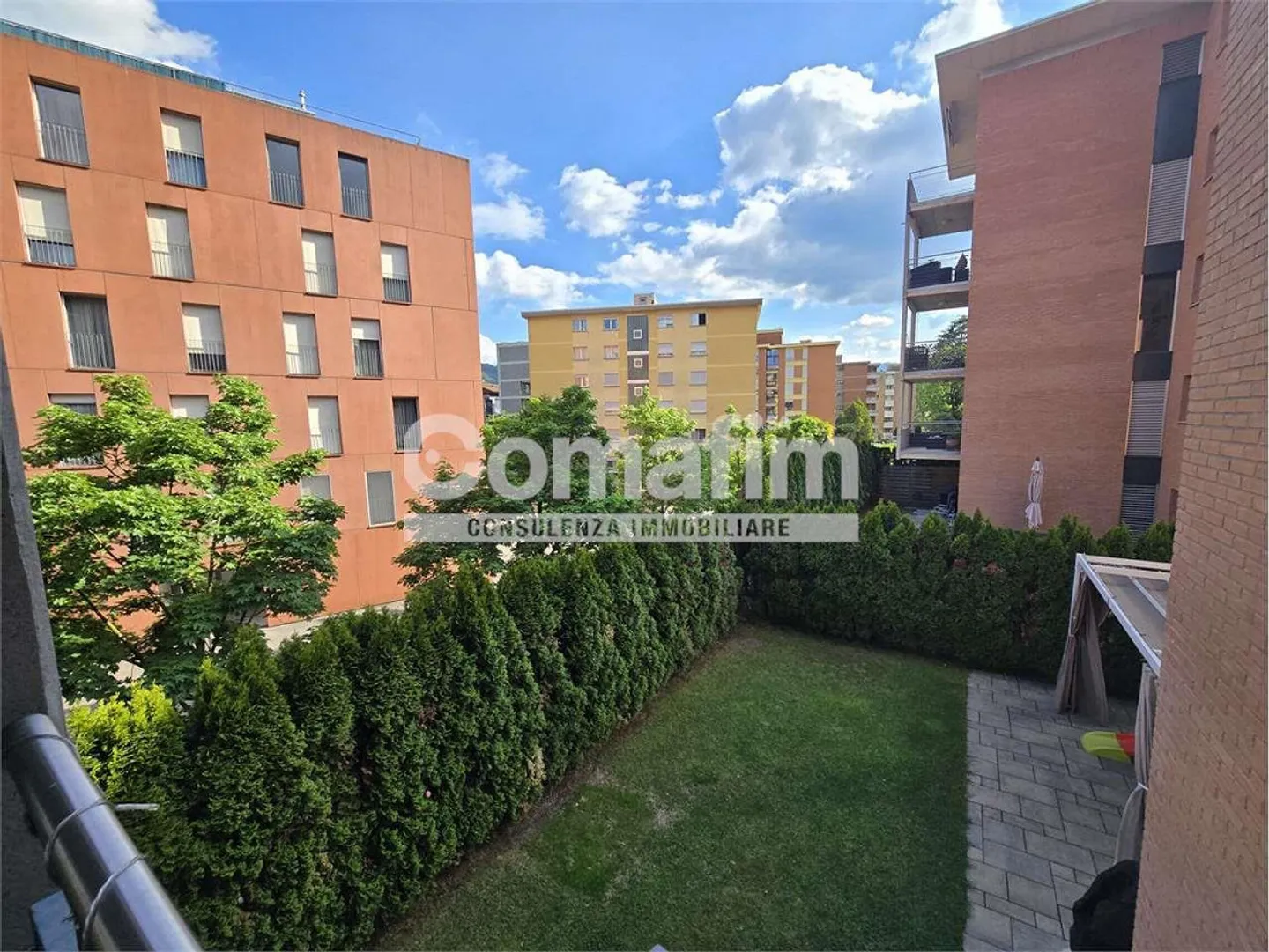 SPACIEUX ET MODERNE 4.5 PIÈCES AVEC 2 TERRASSES À AGNO - Photo 10 sur 10