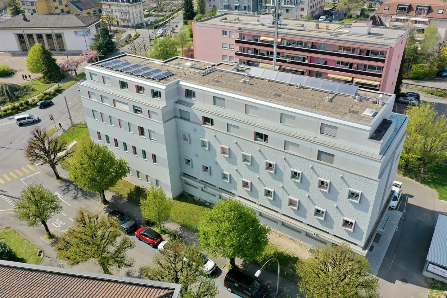 Monolocale arredato per studenti - Buono TL di CHF 300.00 offerto! - Foto 8 di 8