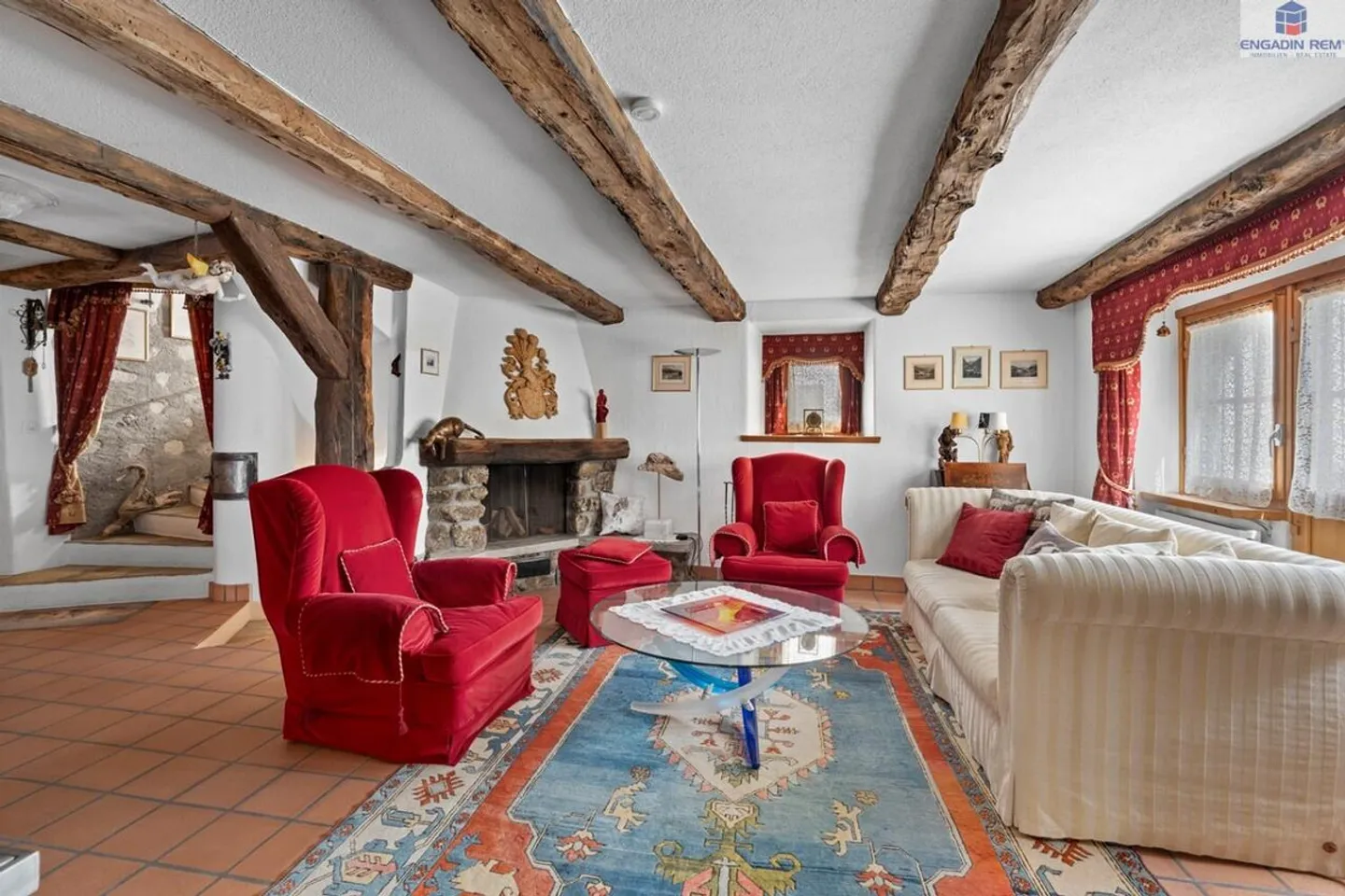 Casa plurifamiliare con tre unità nel cuore di Champfèr - Foto 3 di 6