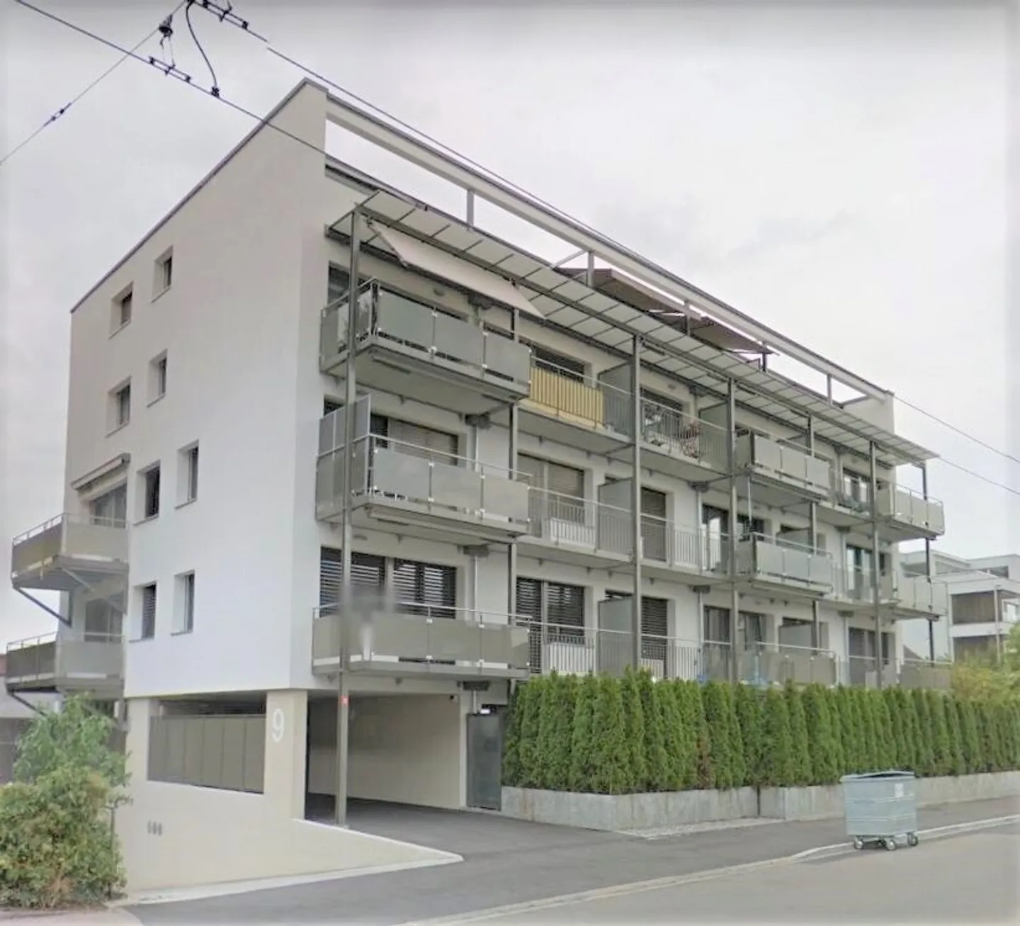 Modern 3.5-Room Apartment in Biel - Photo 1 of 10