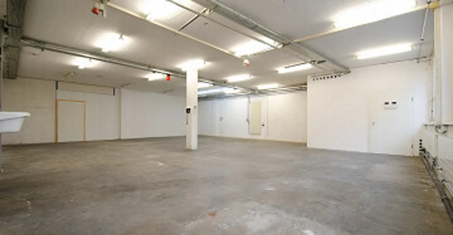 gewerbeflächen in diversen Grössen zu vermieten - Foto 2 von 10