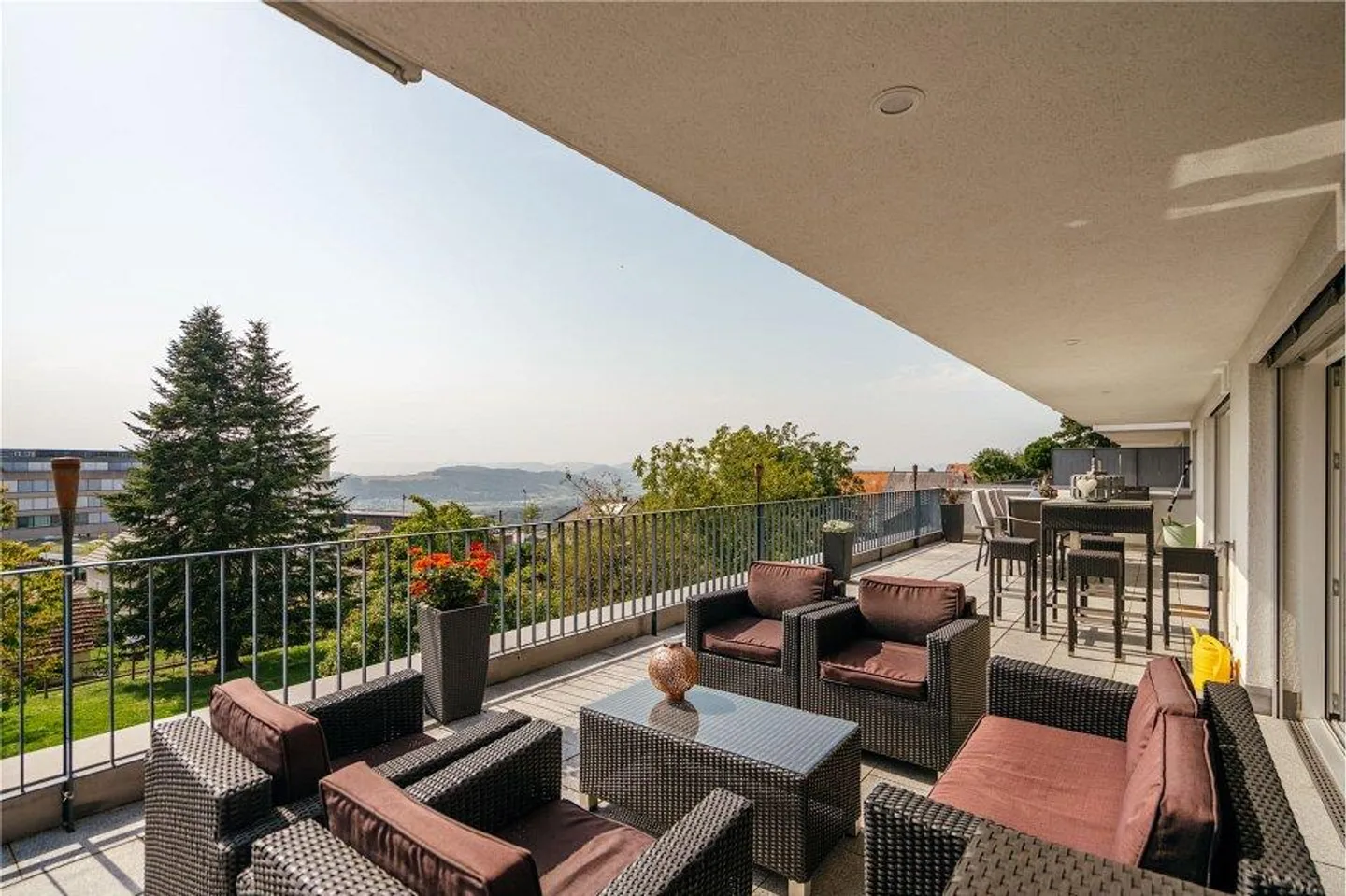 Spazio, Luce, Vista Lontana: Vivere al Massimo Livello - Foto 4 di 13